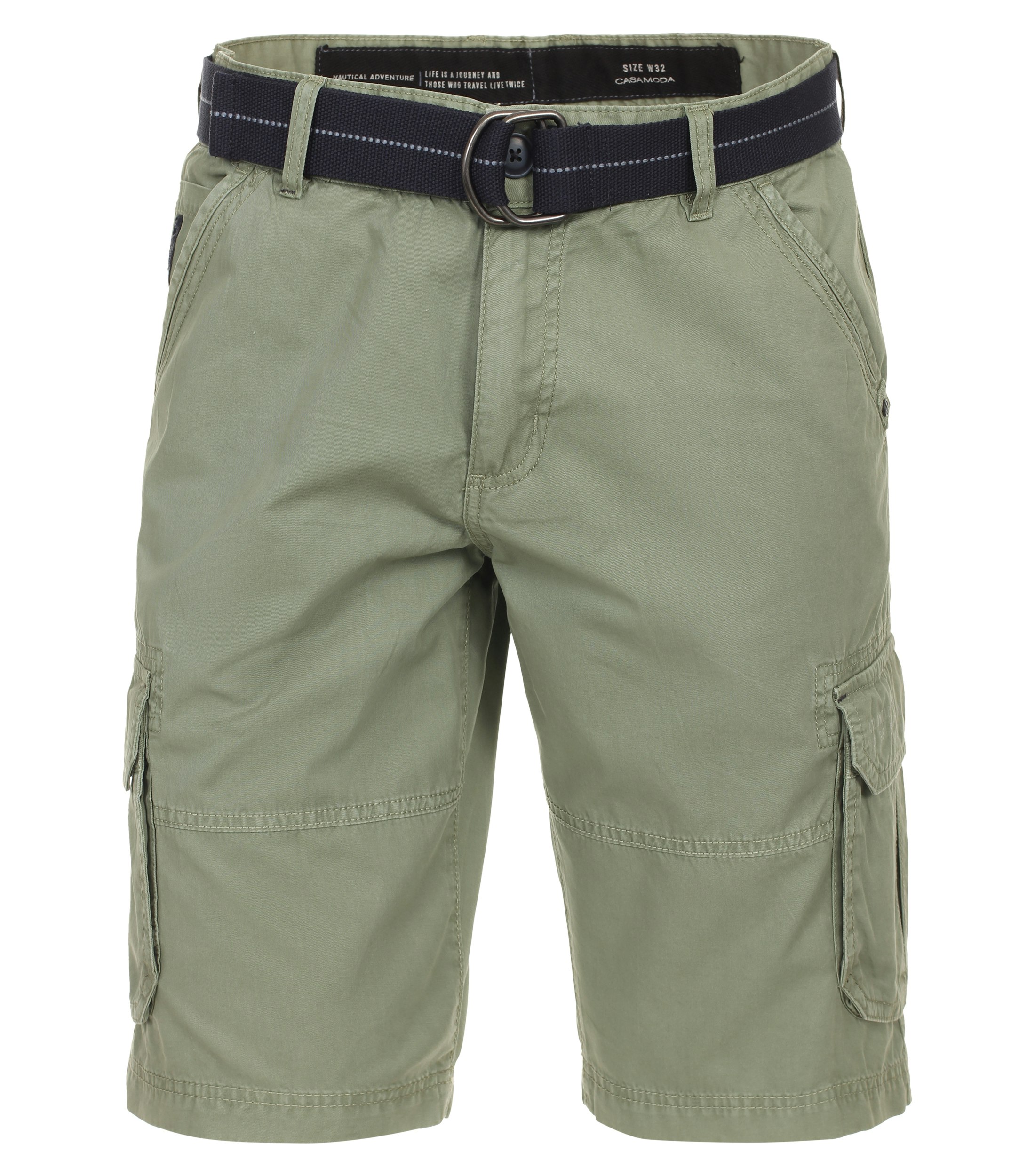 Eine Shorts im uni Muster in der Farbe Grün