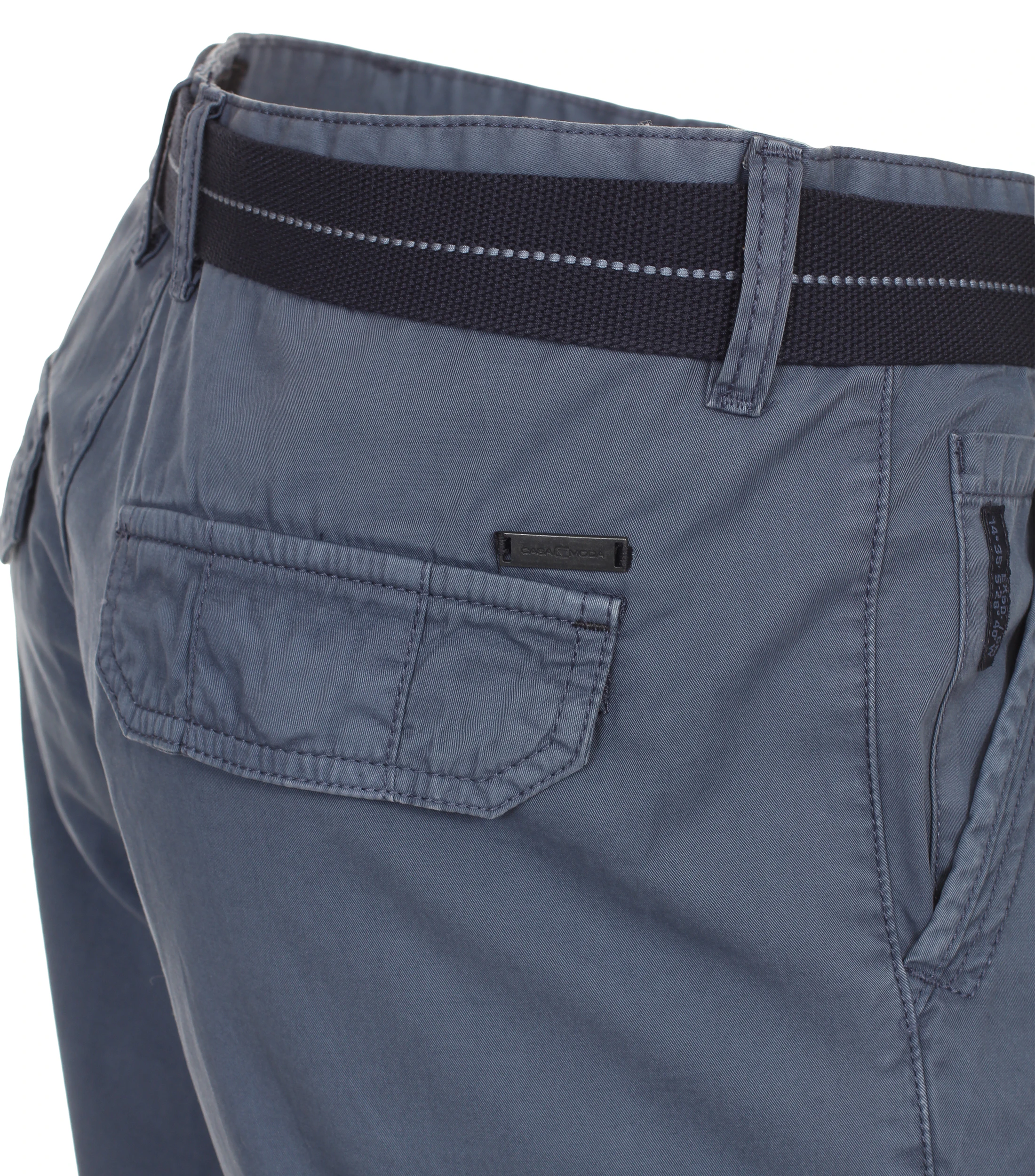 Shorts im unifarbenen Design in der Farbe dunkles Mittelblau