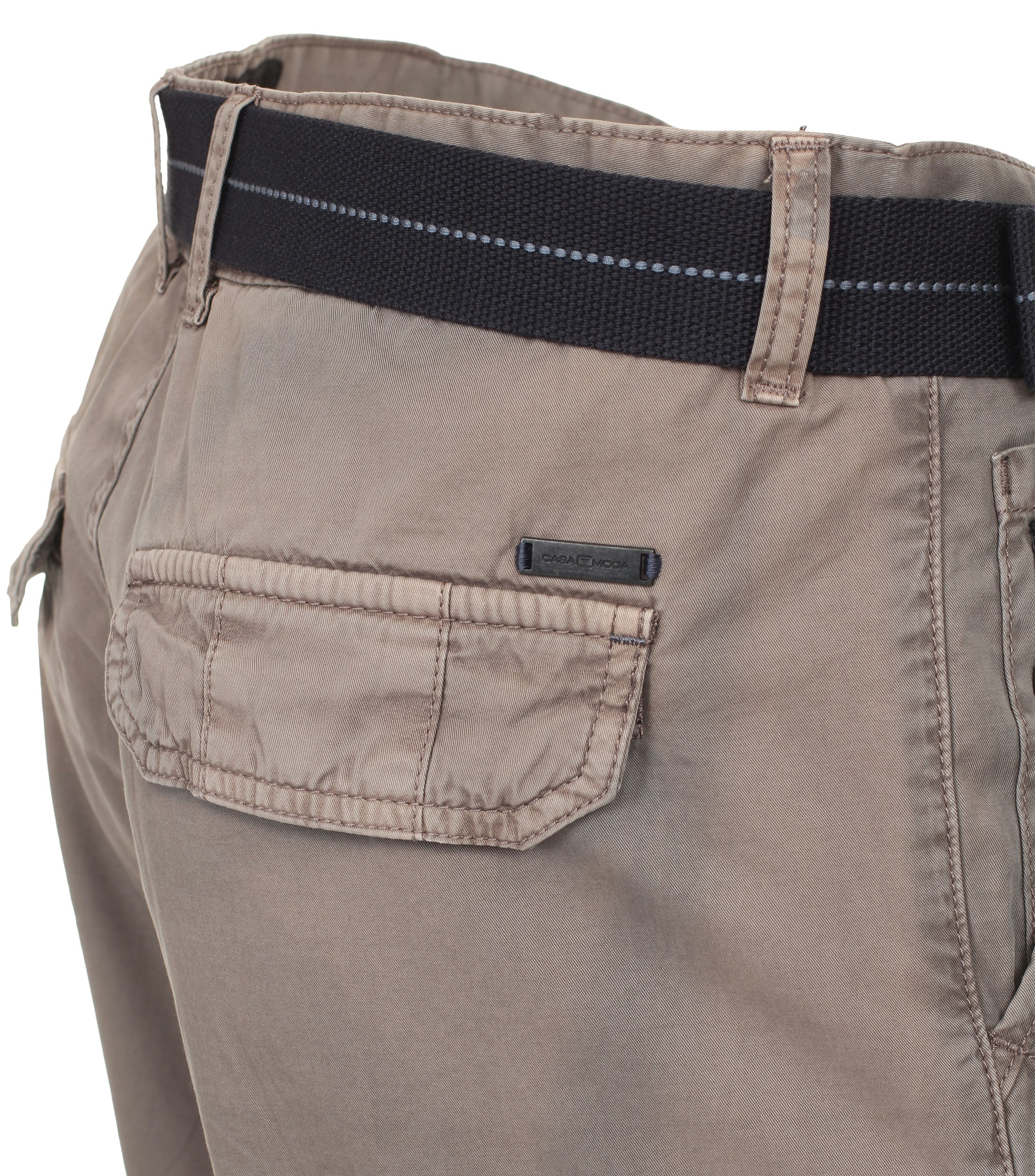 Eine Shorts im uni Muster in der Farbe Hellgrau