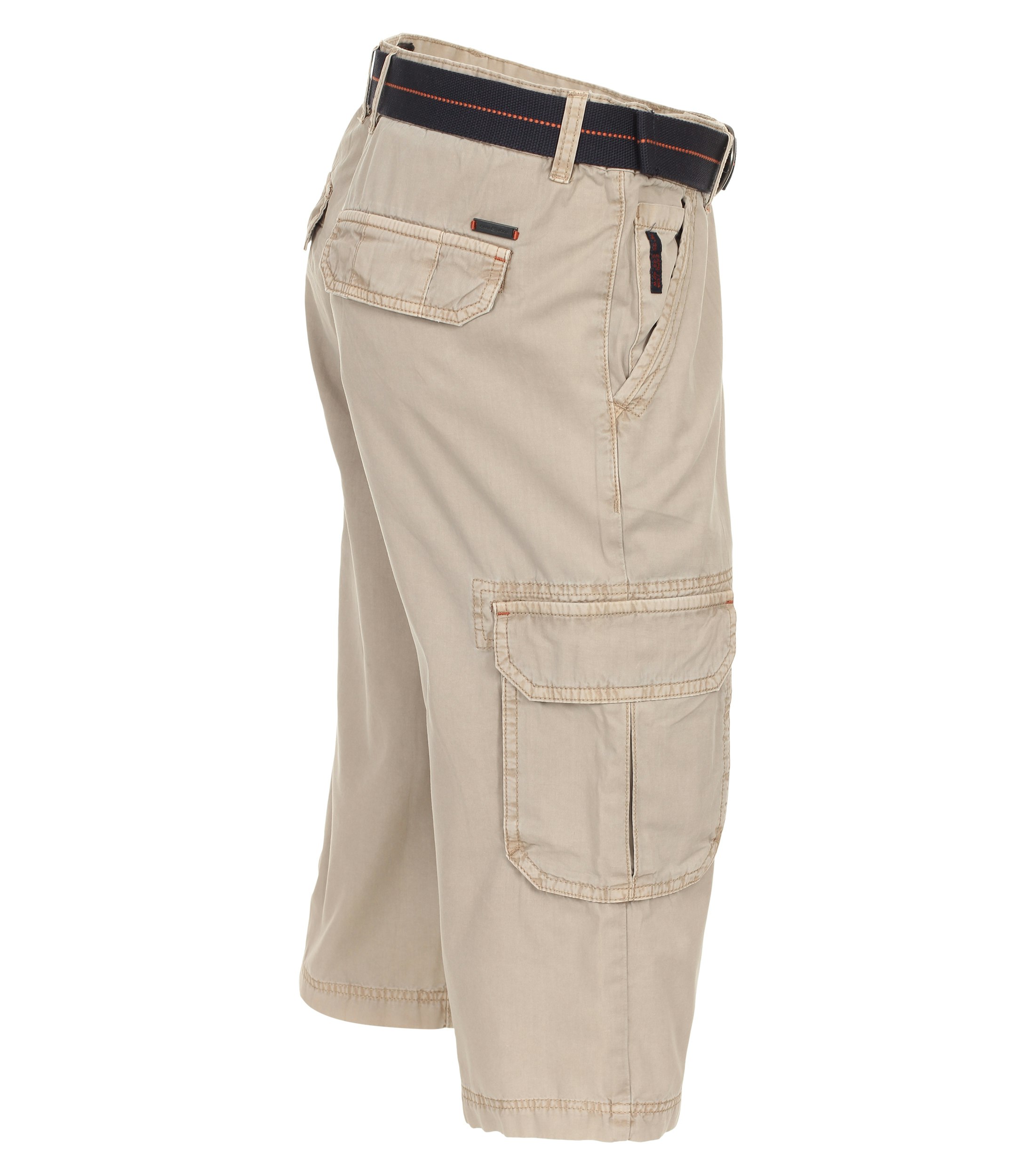 Ein Shorts im uni Muster in der Farbe Beige