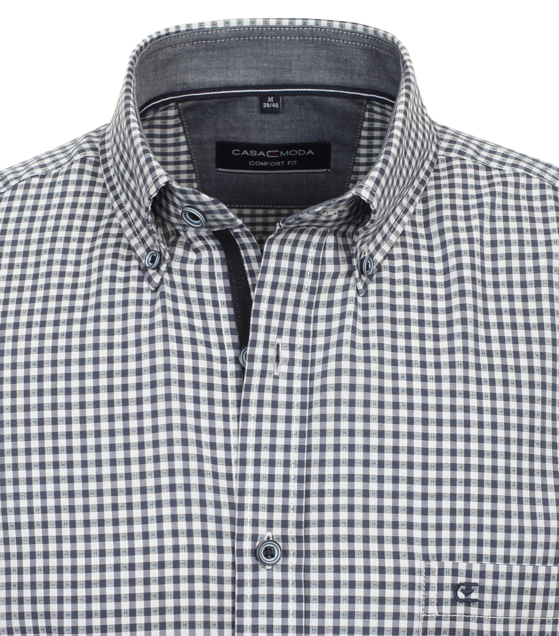 Ein Freizeithemd im kariert Muster in der Farbe Dunkelblau