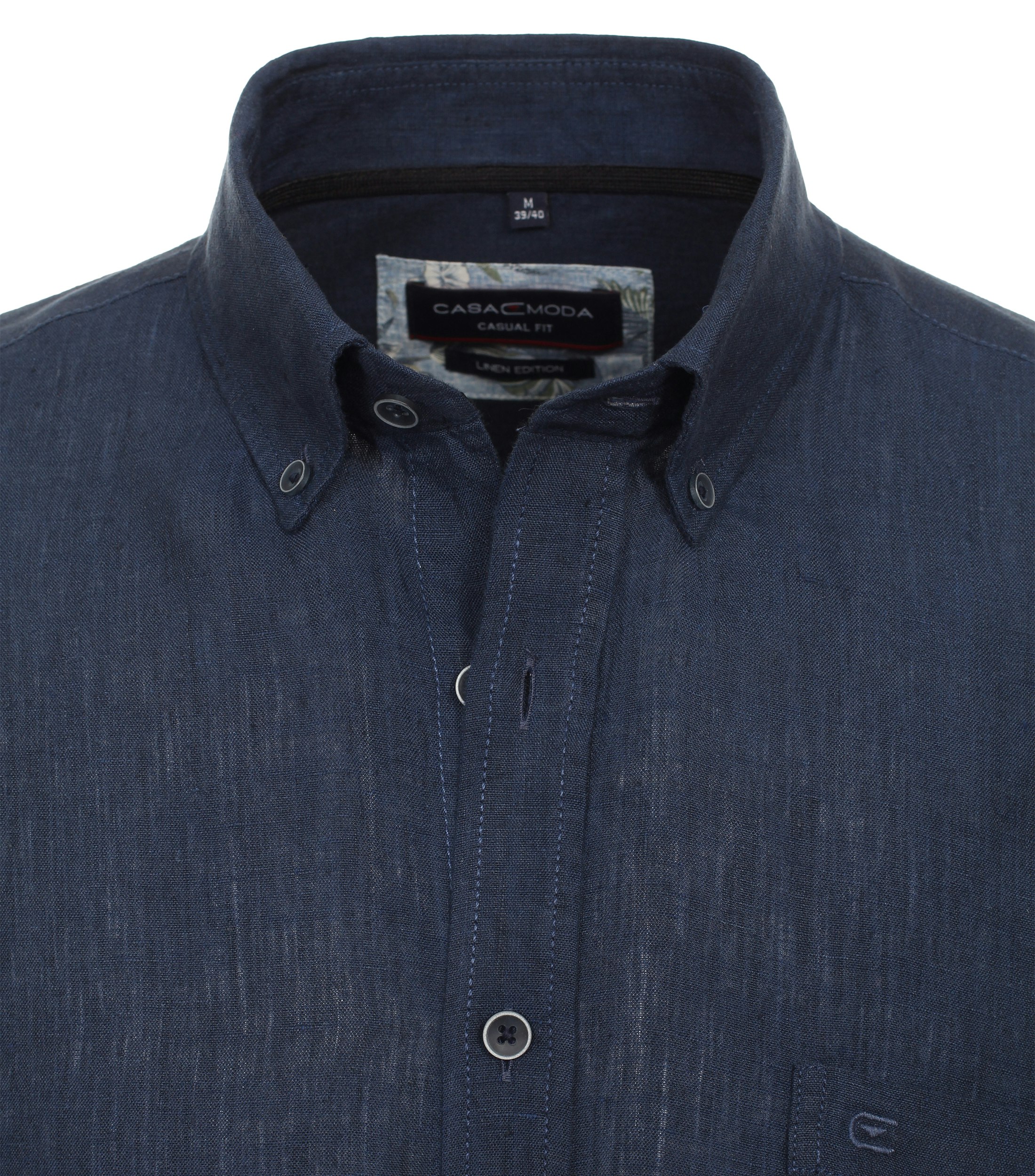 Ein Freizeithemd im uni Muster in der Farbe Dunkelblau