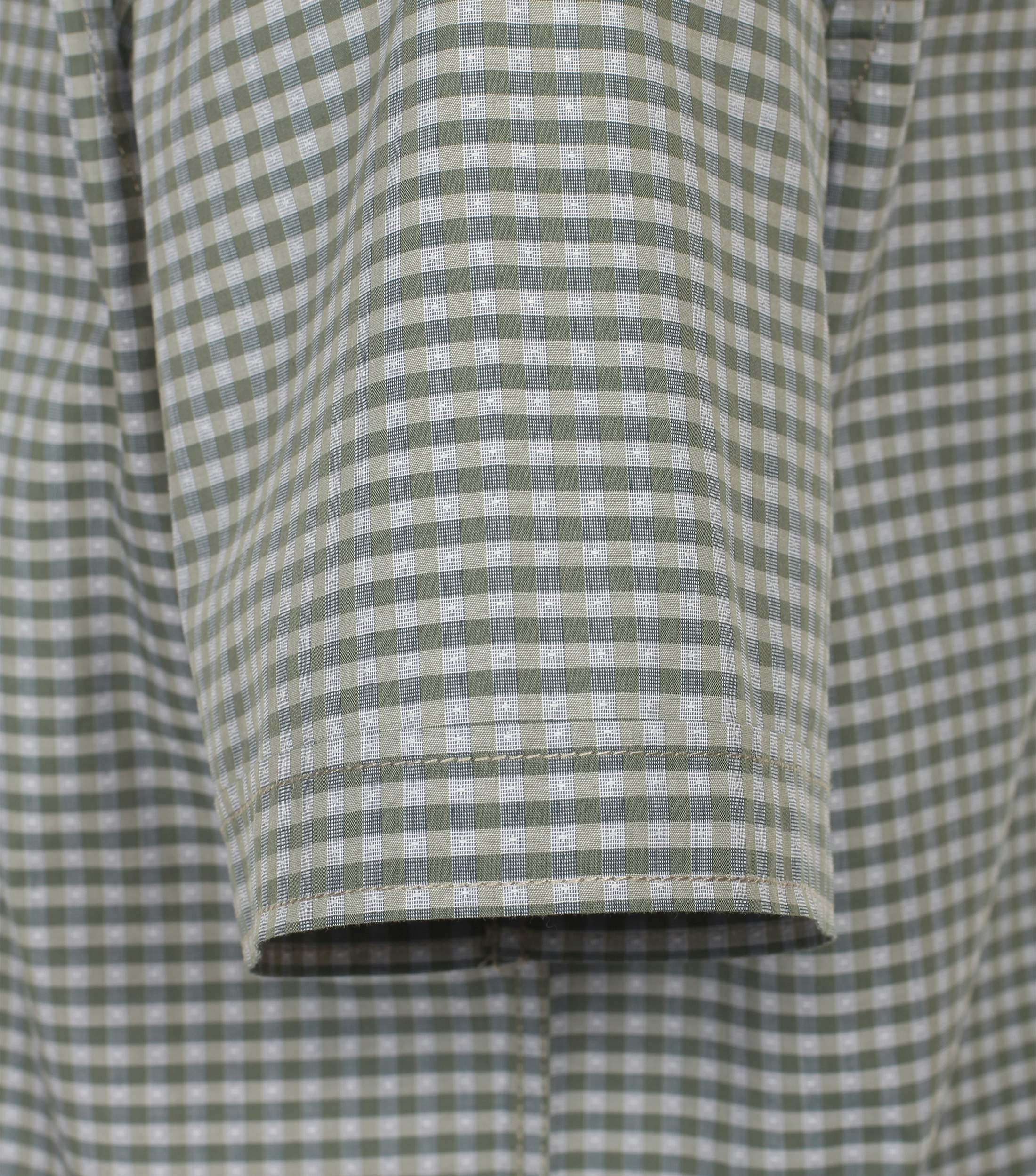 Ein Freizeithemd im kariert Muster in der Farbe Hellgrün