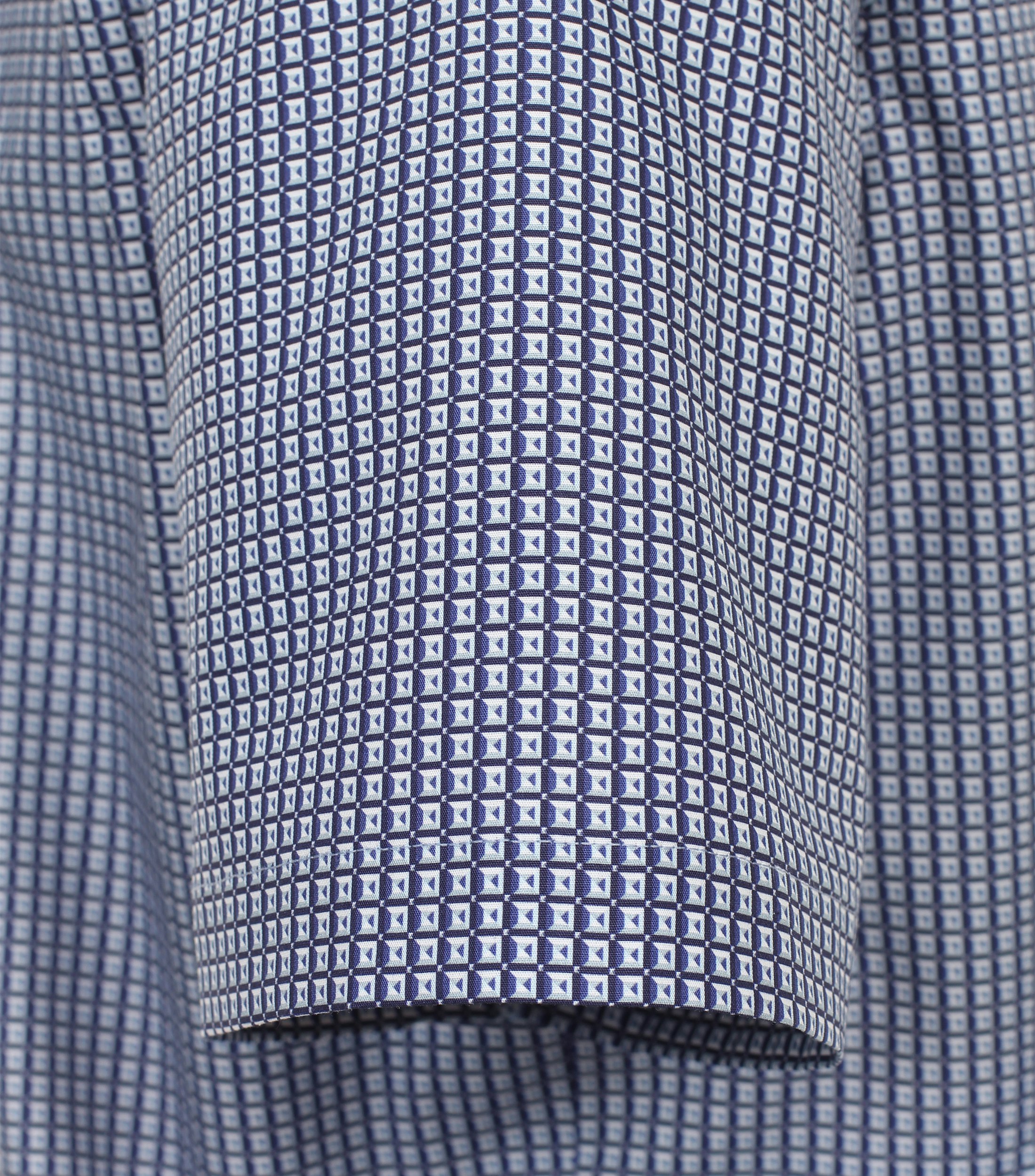 Ein Businesshemd im Print Muster in der Farbe Mittelblau