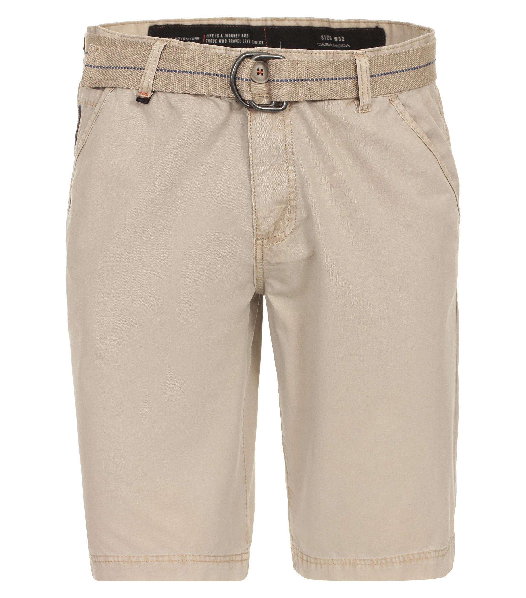 Eine Shorts im uni Muster in der Farbe Beige