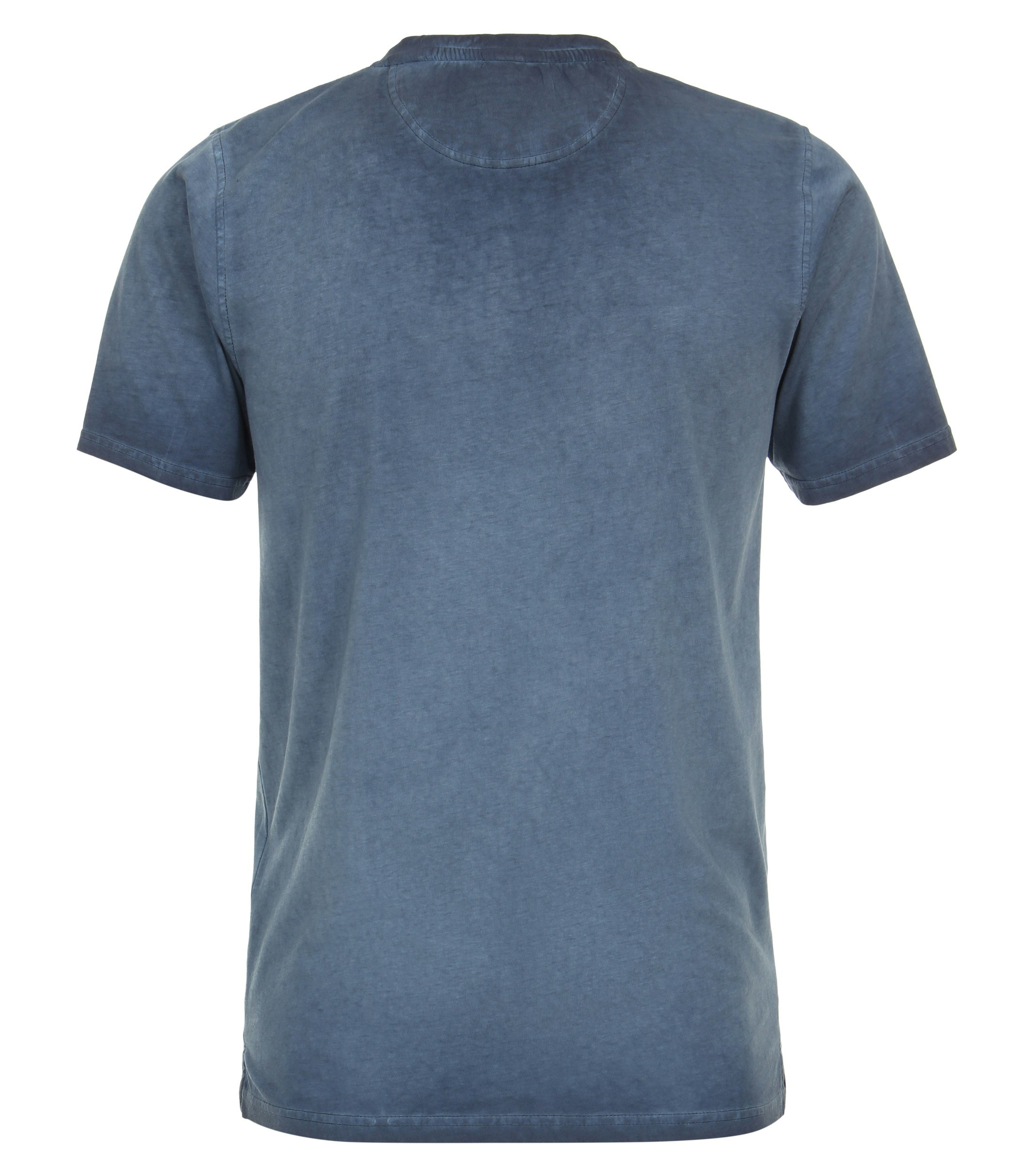 Ein T-Shirt im uni Muster in der Farbe Mittelblau