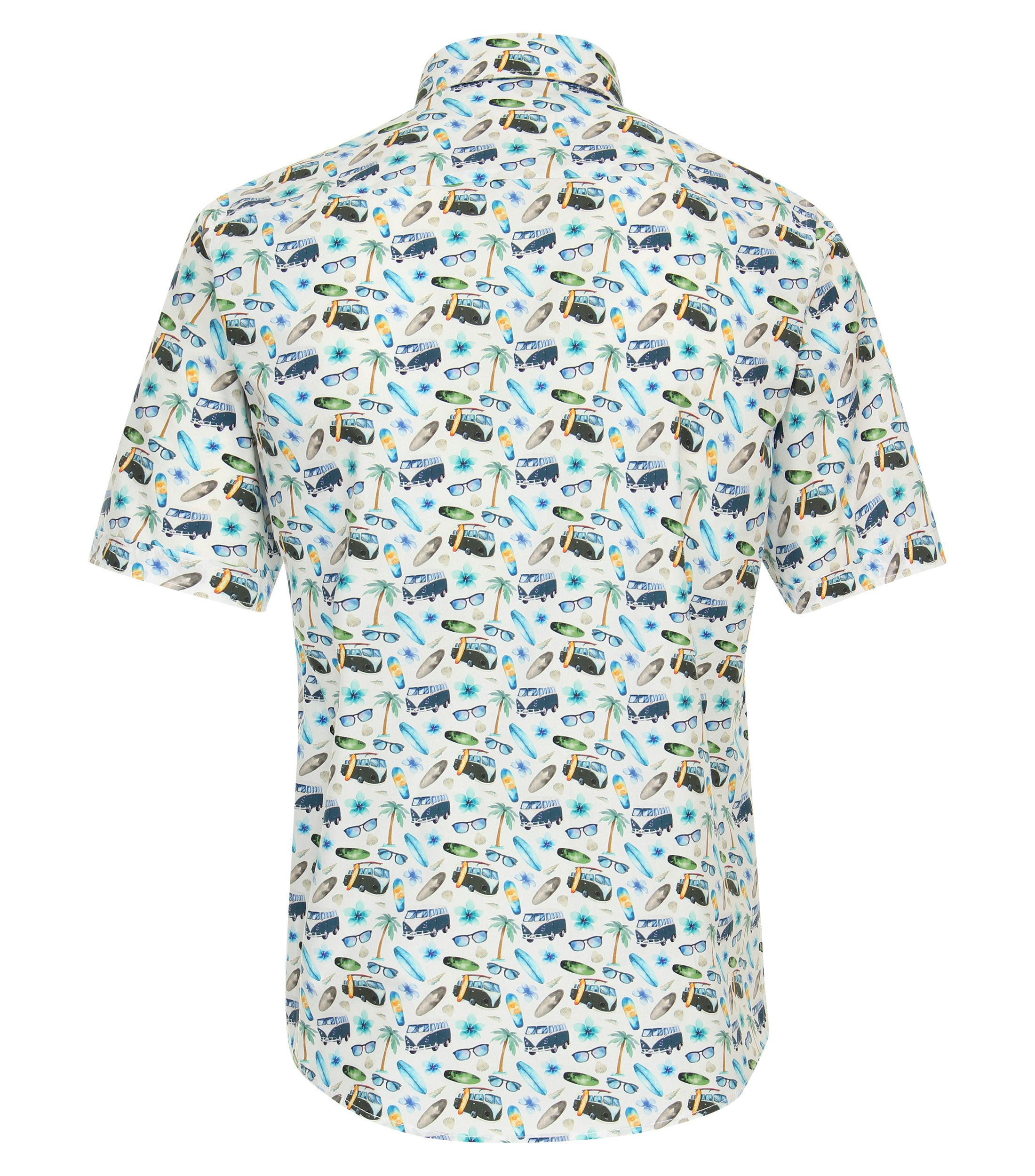 Ein Freizeithemd im Print Muster in der Farbe Grün