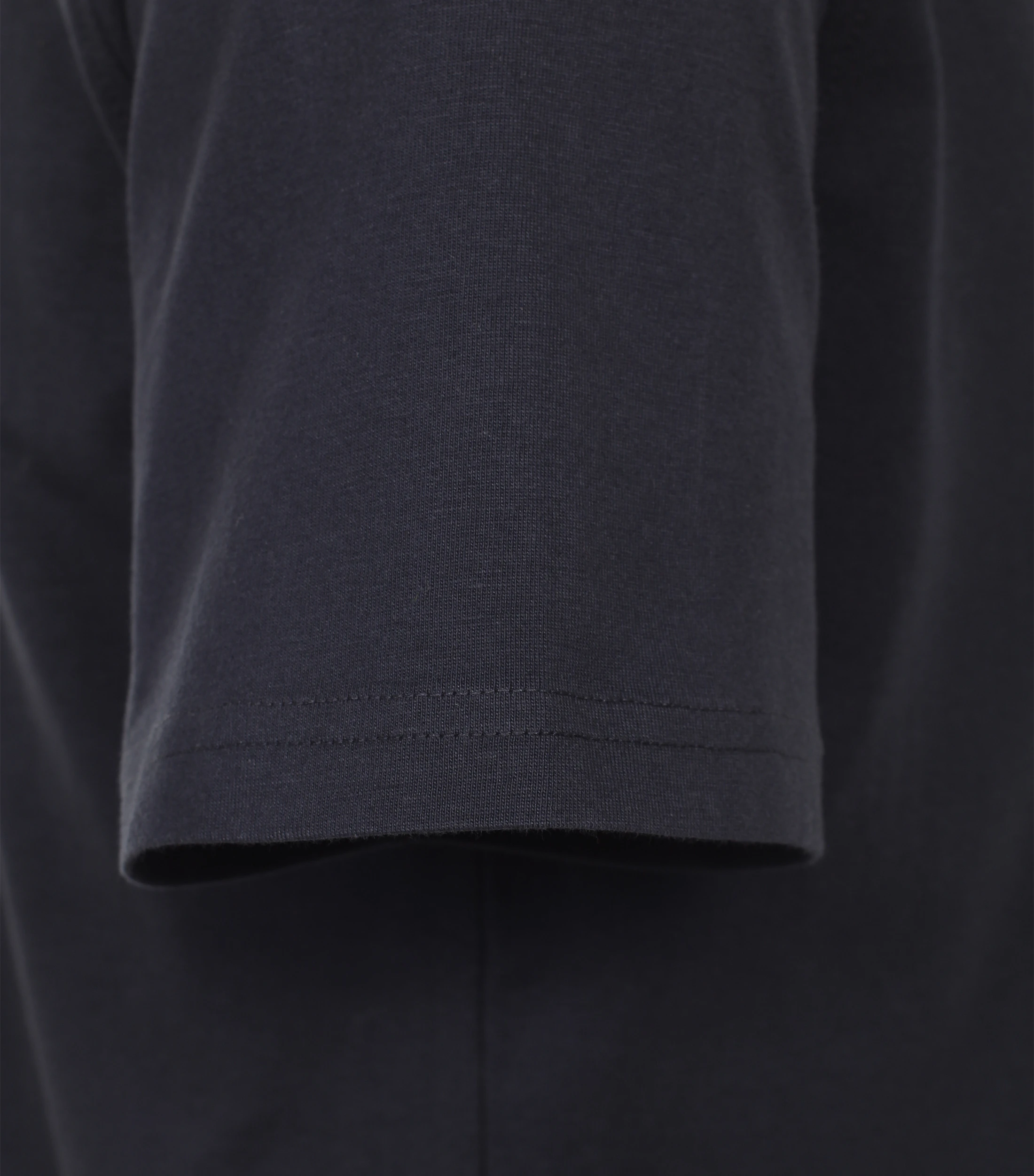 T-Shirt im unifarbenen Design in der Farbe Dunkelblau