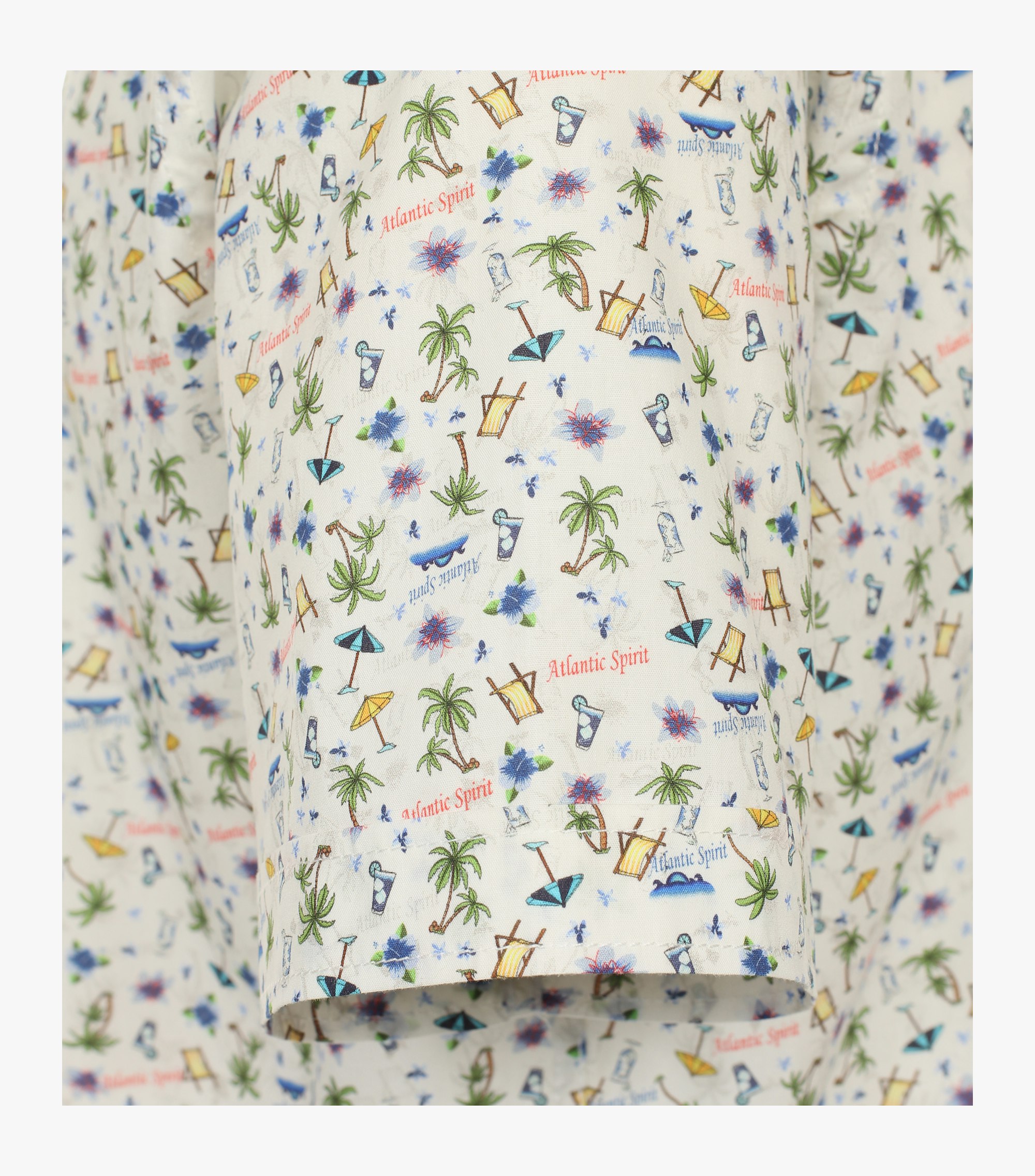 Ein Freizeithemd im Print Muster in der Farbe Mittelblau