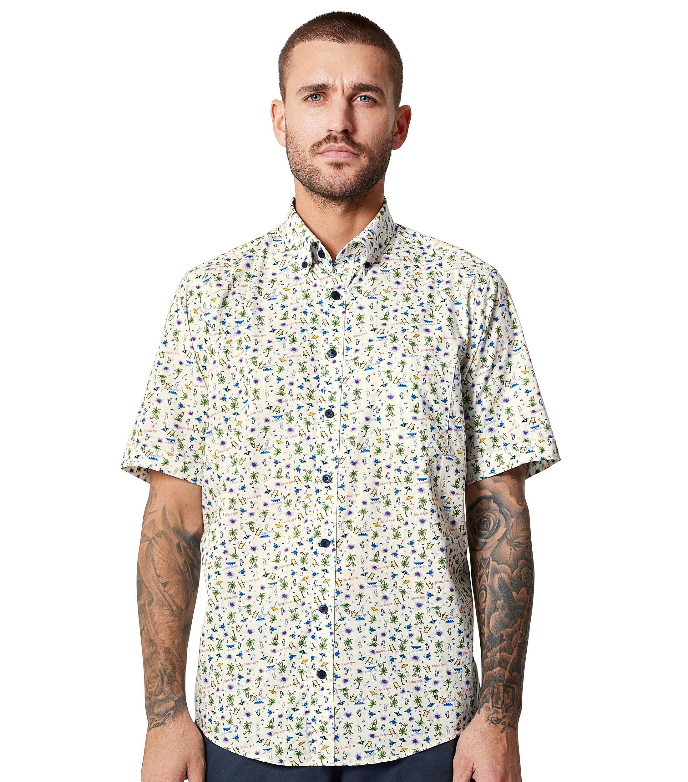 Ein Freizeithemd im Print Muster in der Farbe Mittelblau