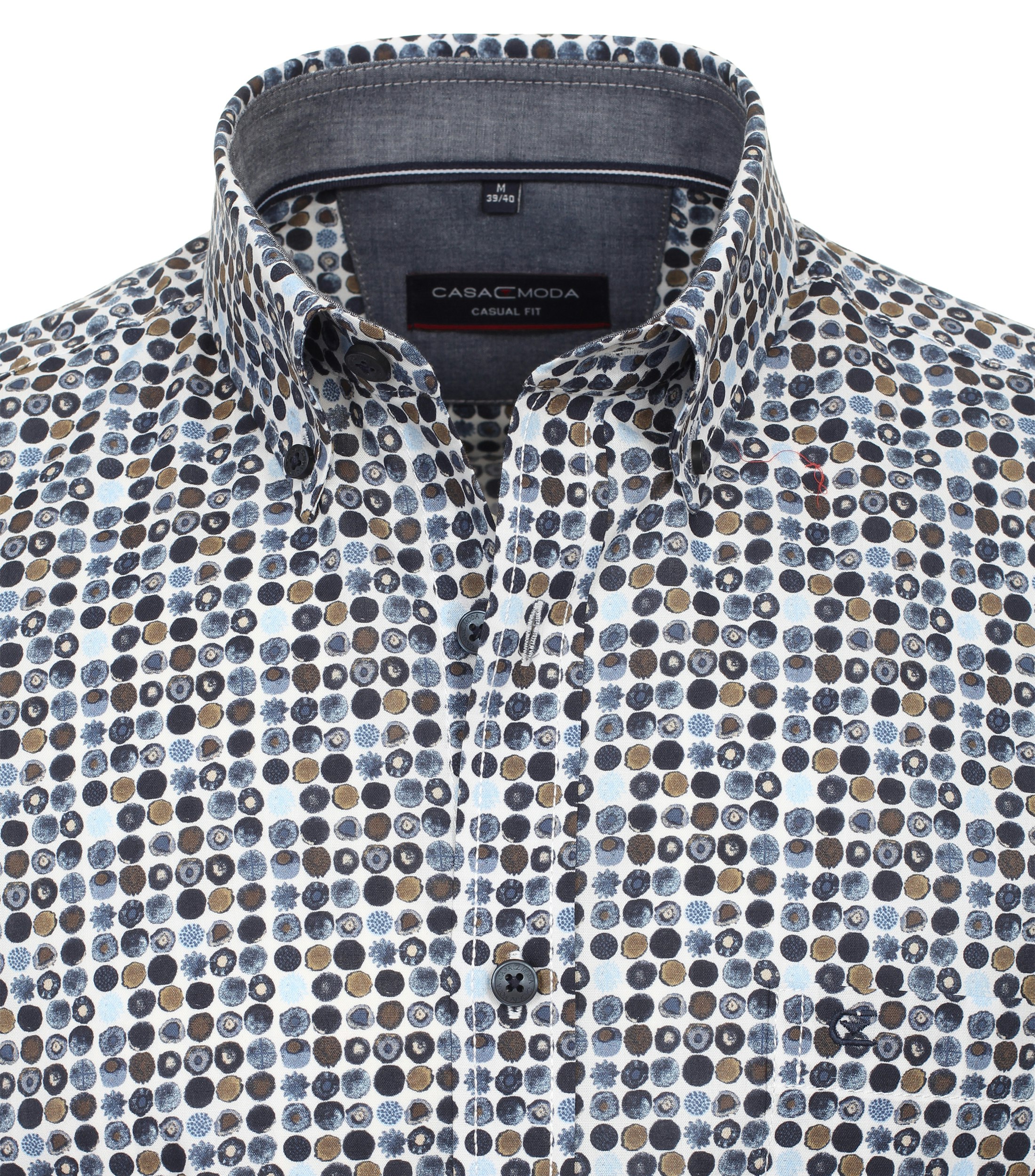 Ein Freizeithemd im Print Muster in der Farbe graues Dunkelblau