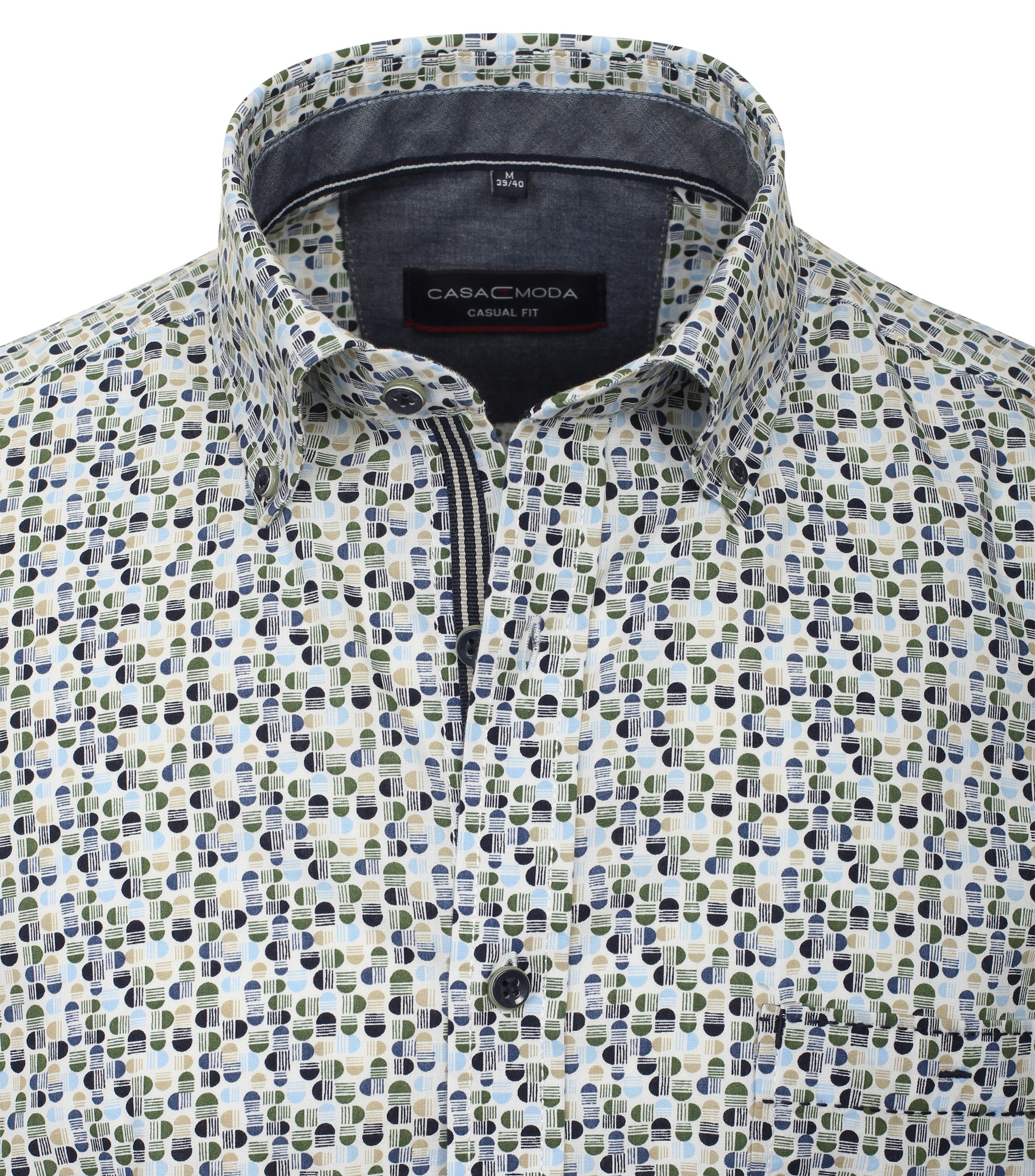 Ein Freizeithemd im Print Muster in der Farbe Dunkelblau