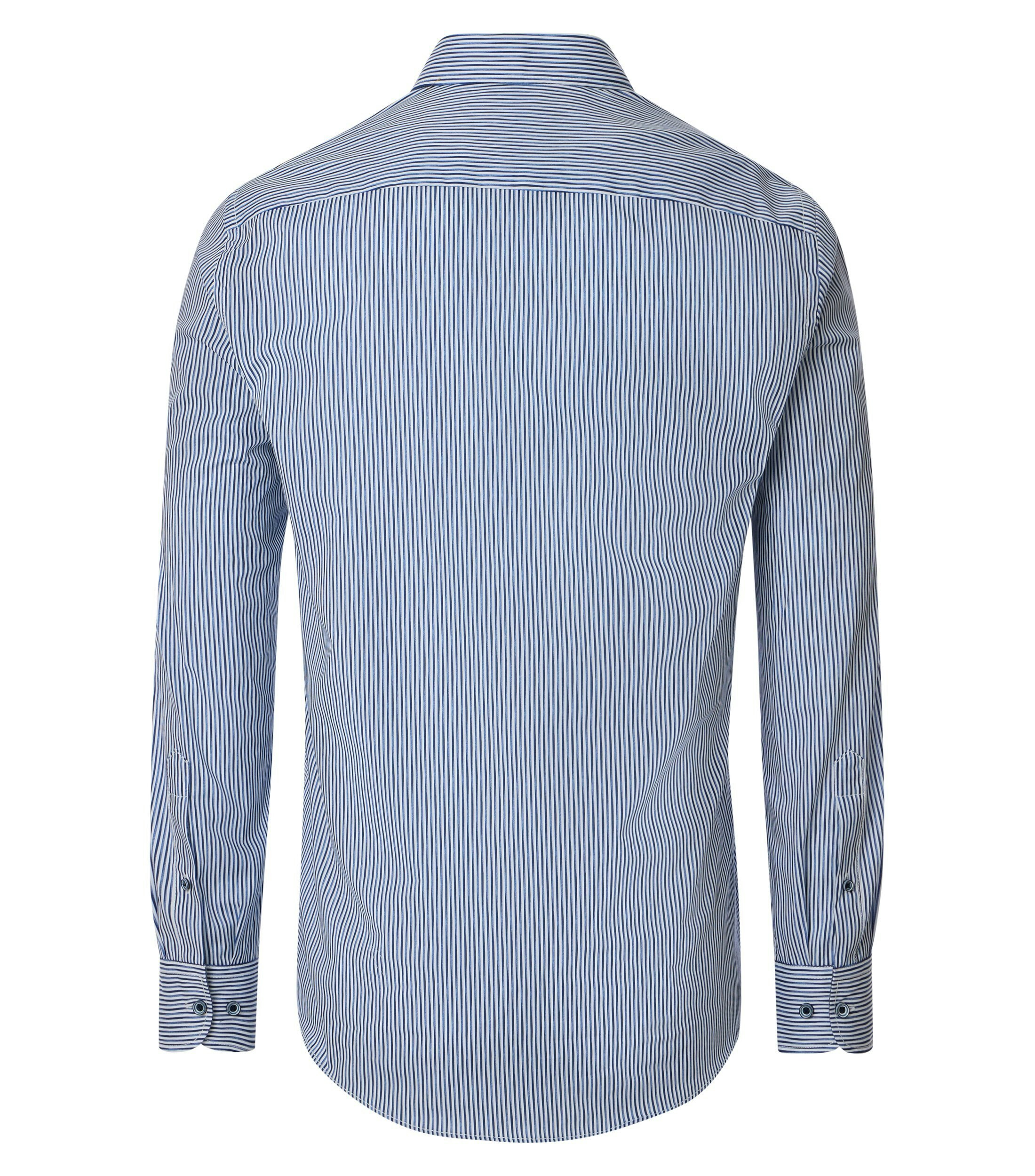 Ein Freizeithemd im gestreift Muster in der Farbe Blau