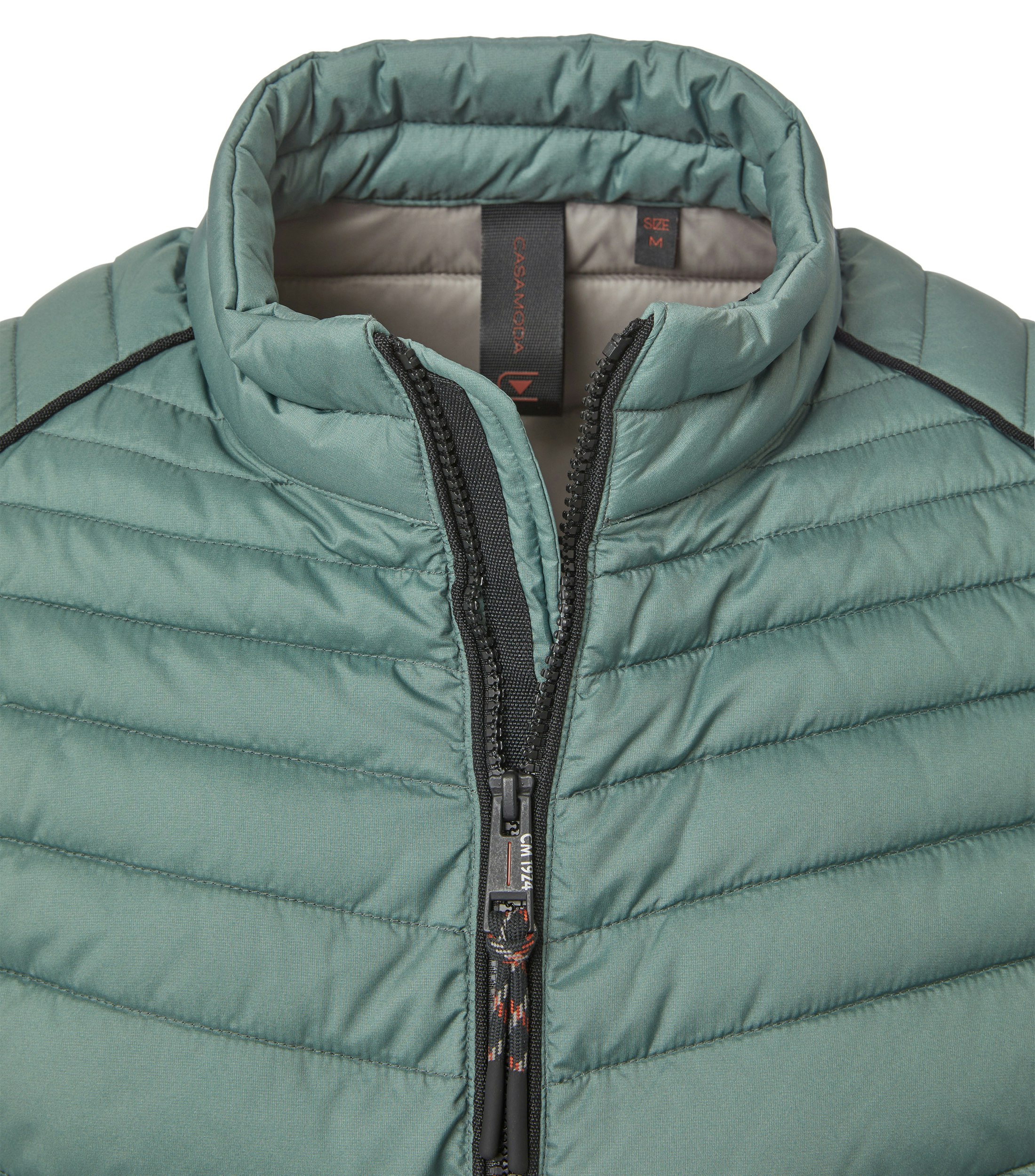 Ein Jacke im uni Muster in der Farbe Türkisblau