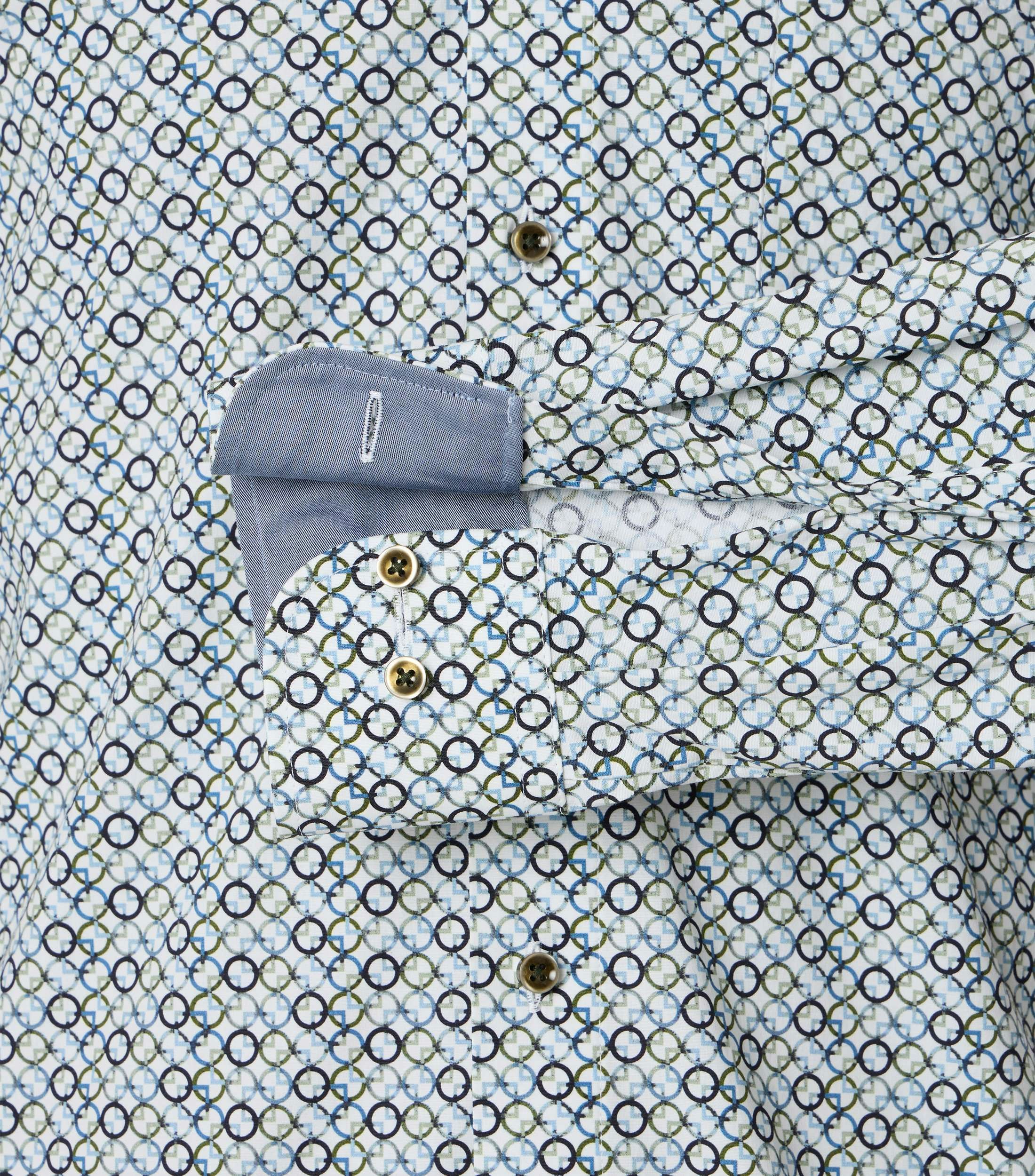 Ein Businesshemd im Print Muster in der Farbe Grünblau