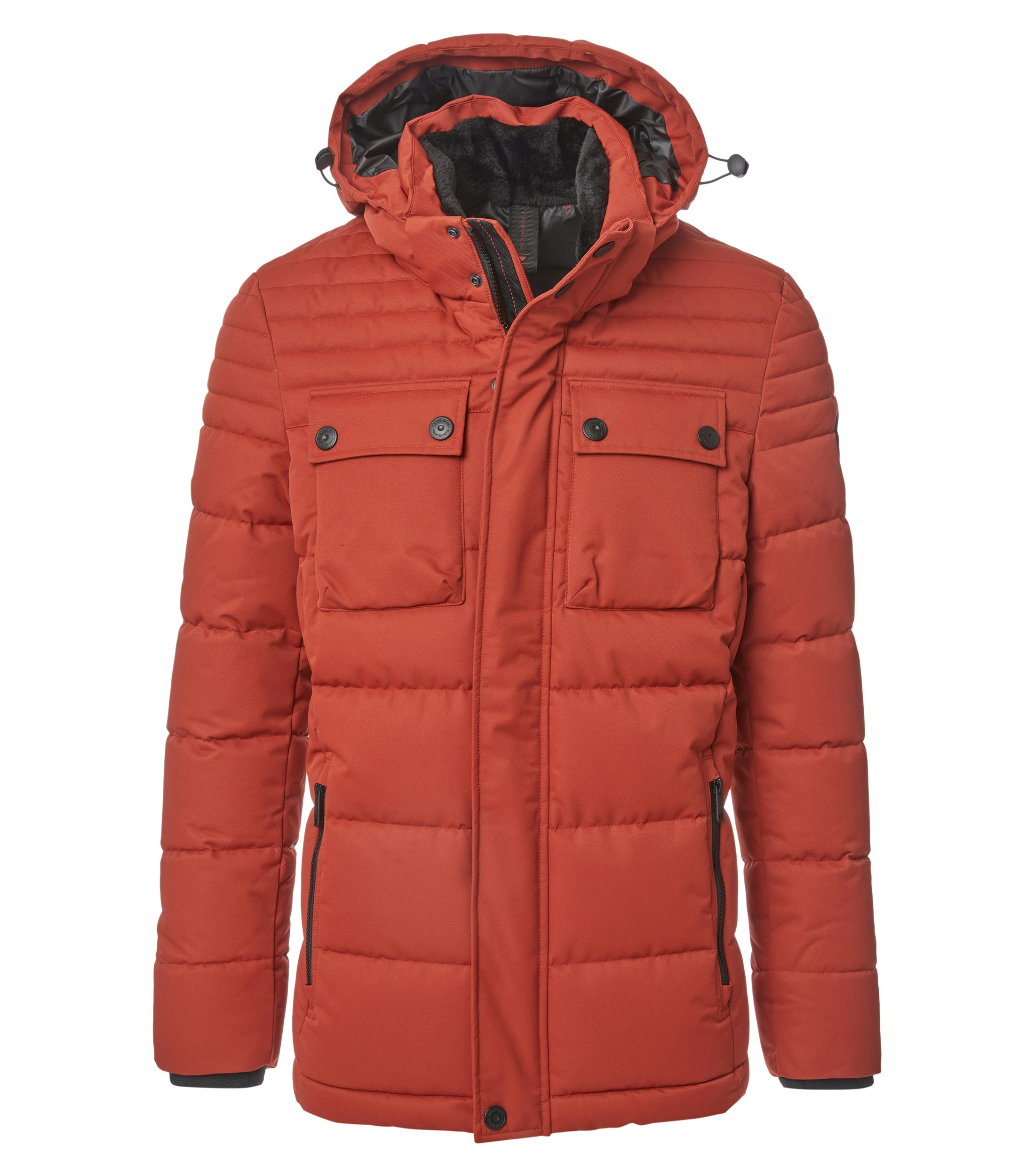 Das Model trägt eine Jacke im uni Muster in der Farbe Rot