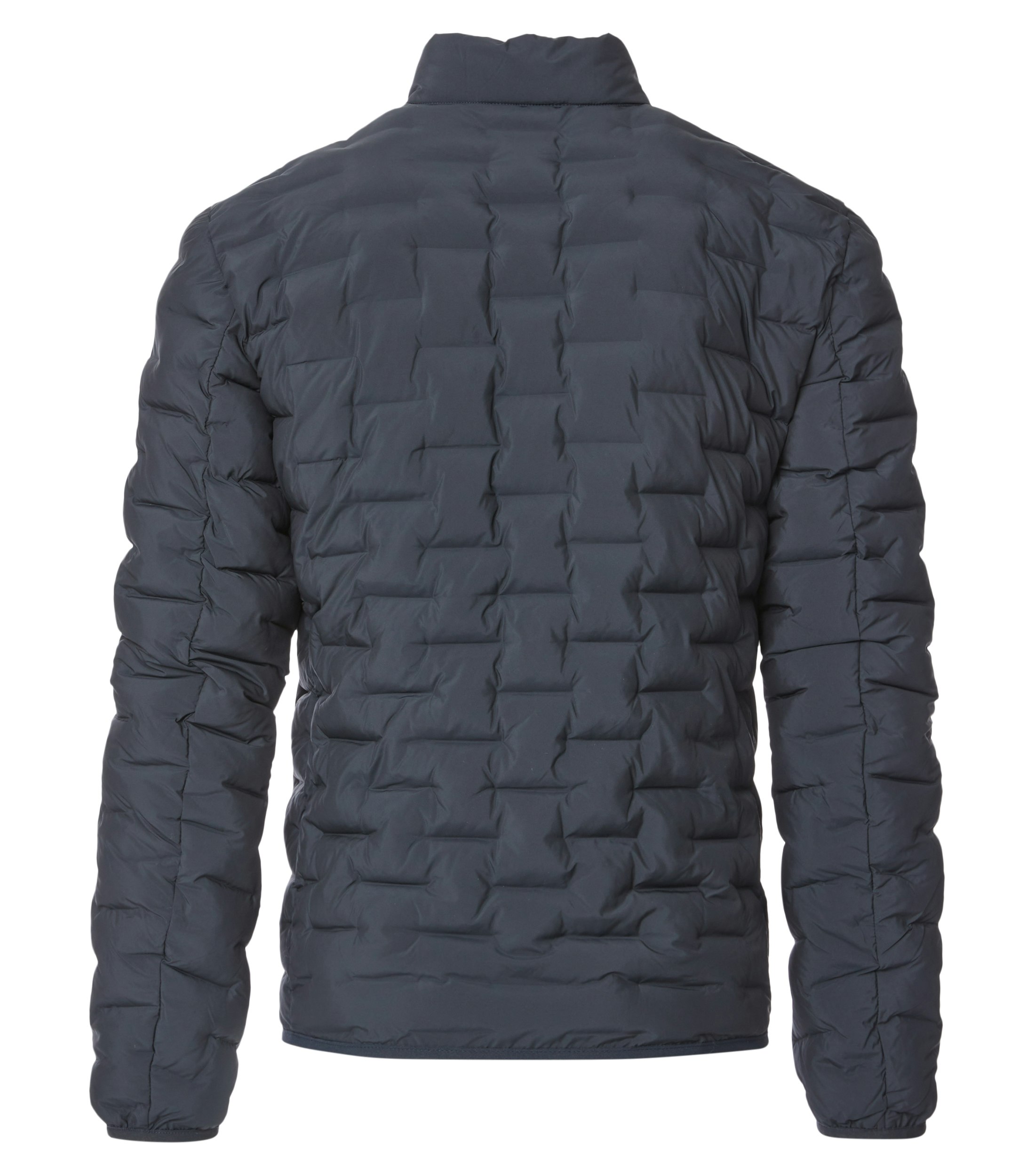 Das Model trägt eine Jacke im uni Muster in der Farbe Blau