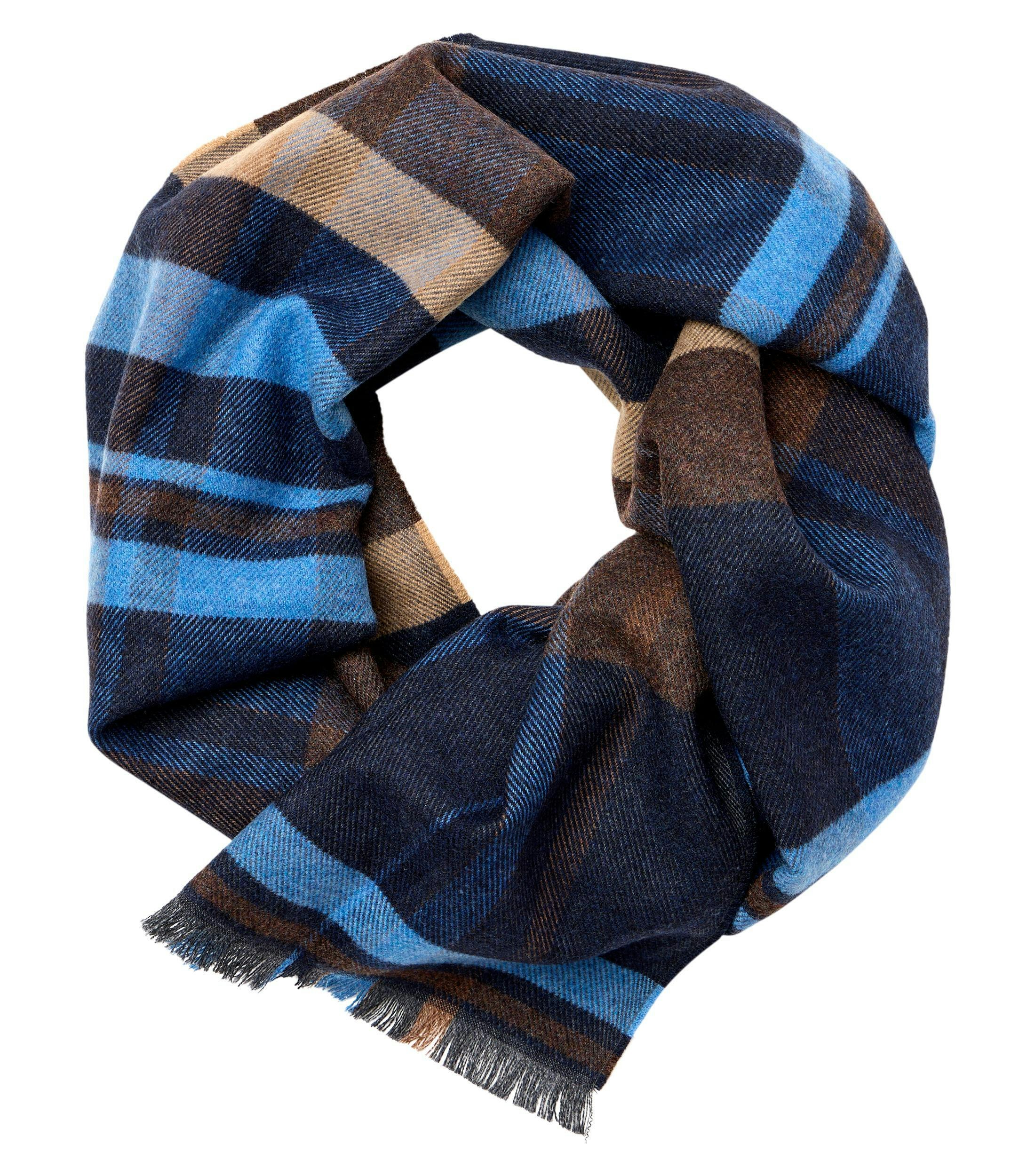 Ein Schal im uni Muster in der Farbe Beige