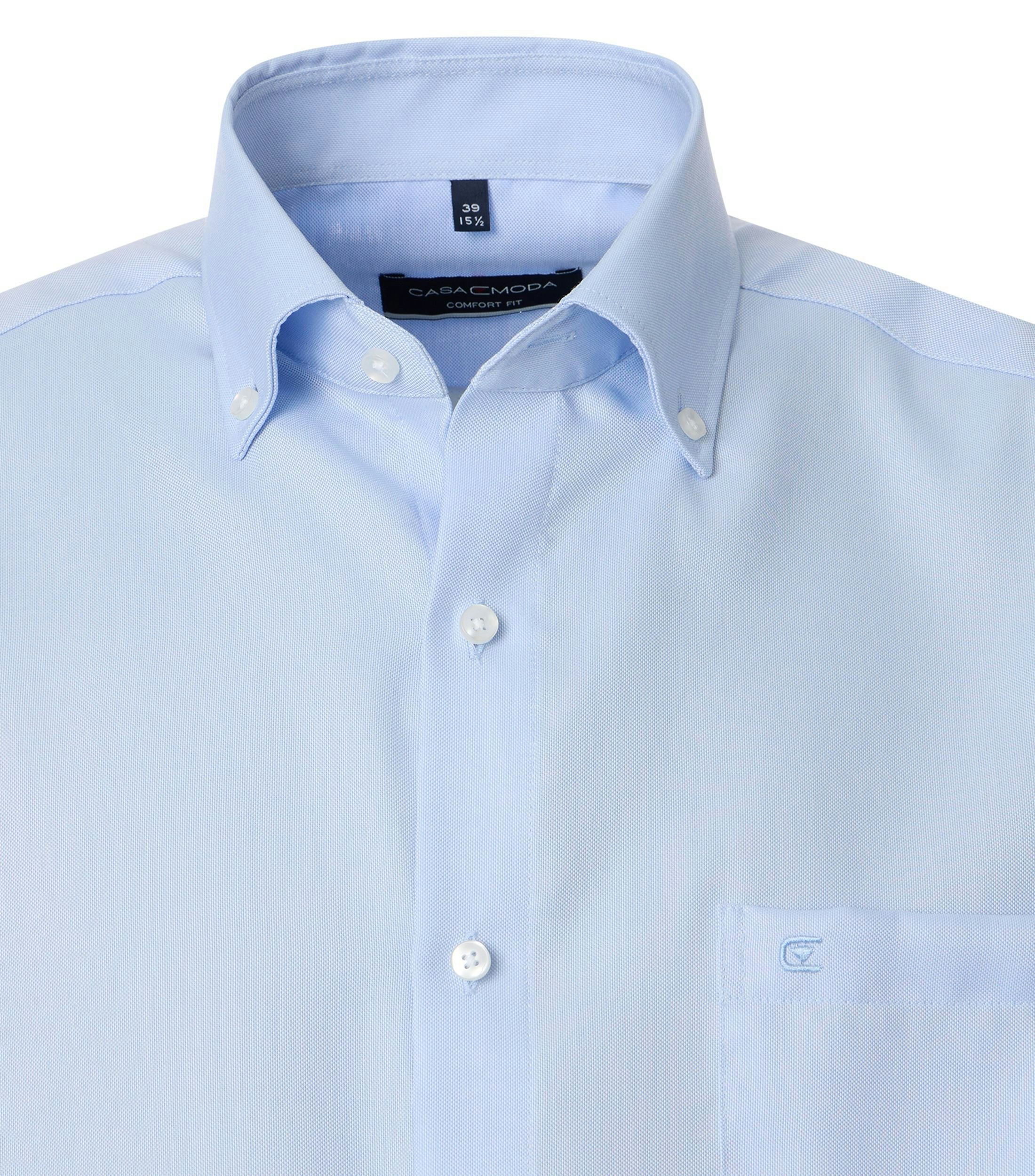 Ein Businesshemd im uni Muster in der Farbe Hellblau