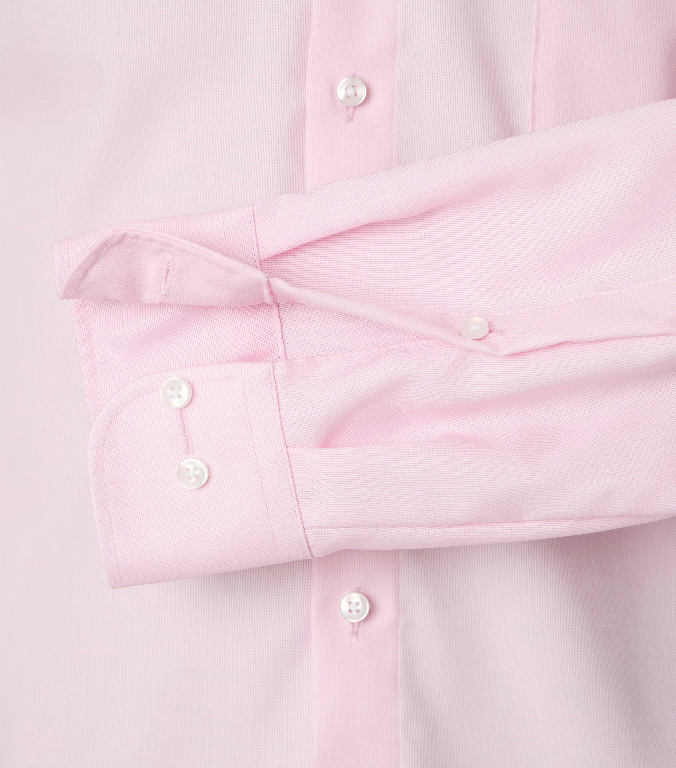 Ein Businesshemd im uni Muster in der Farbe Zartrosa