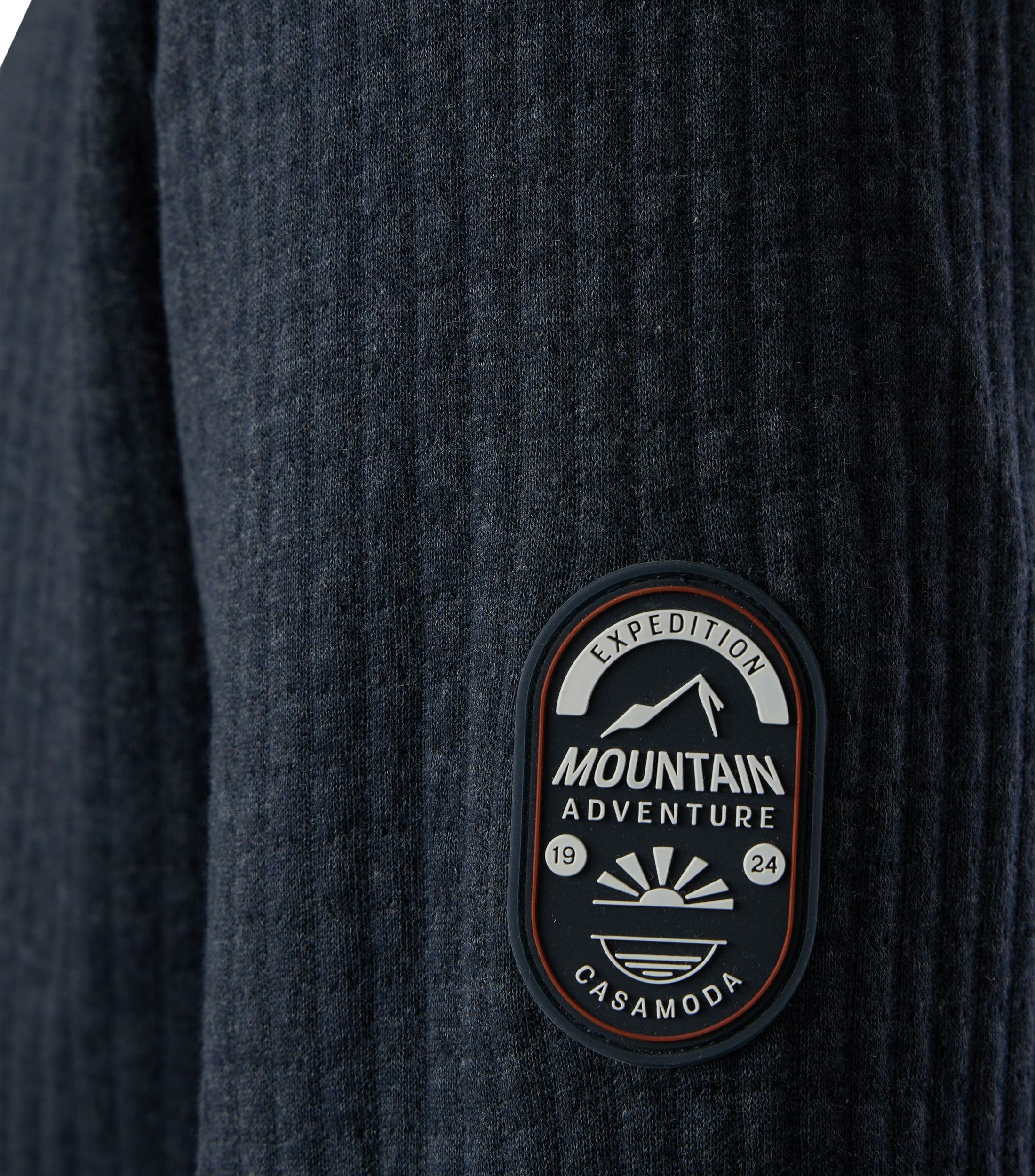 Ein Sweatjacke im uni Muster in der Farbe Dunkelblau