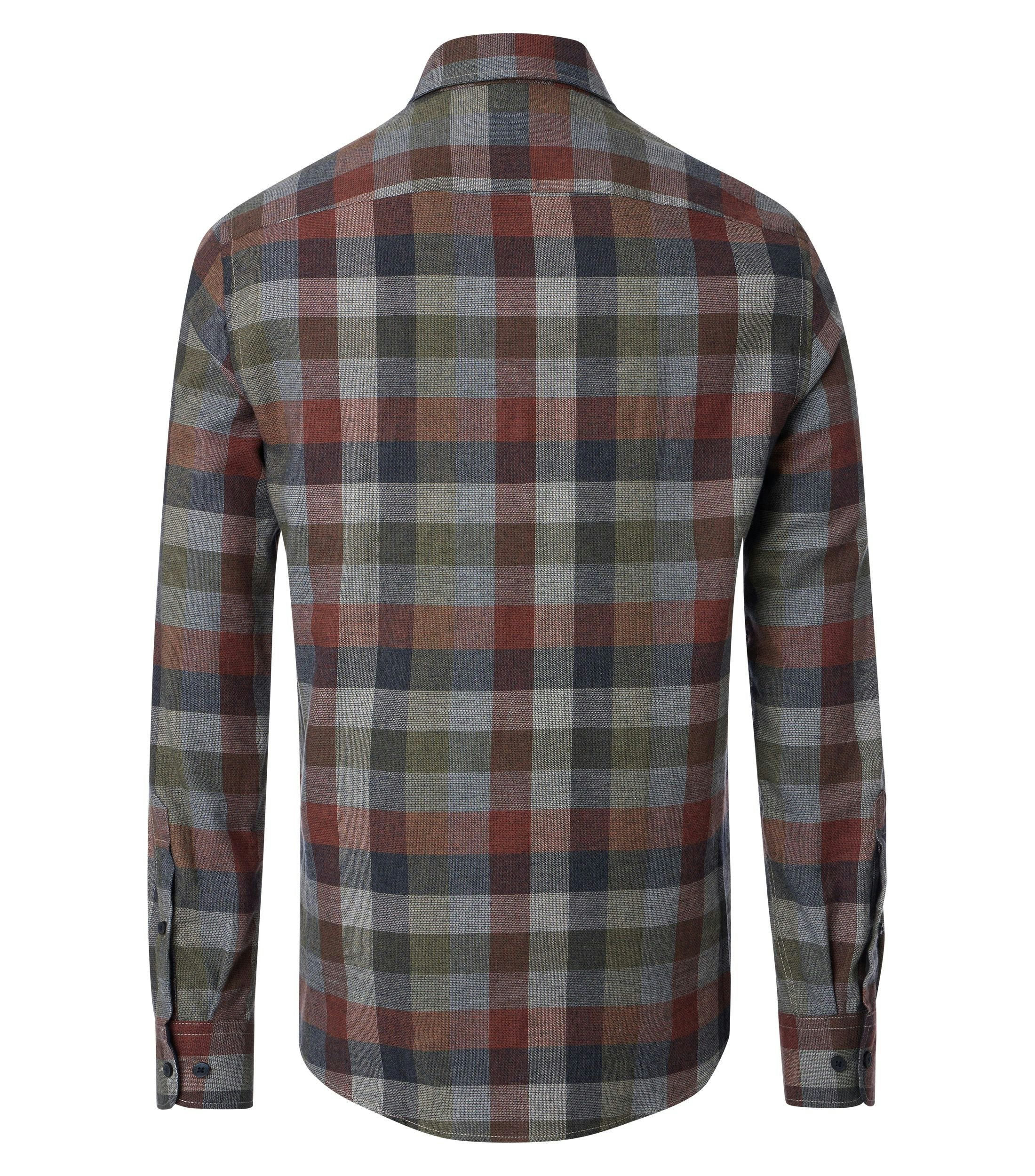 Ein Freizeithemd im kariert Muster in der Farbe Rot