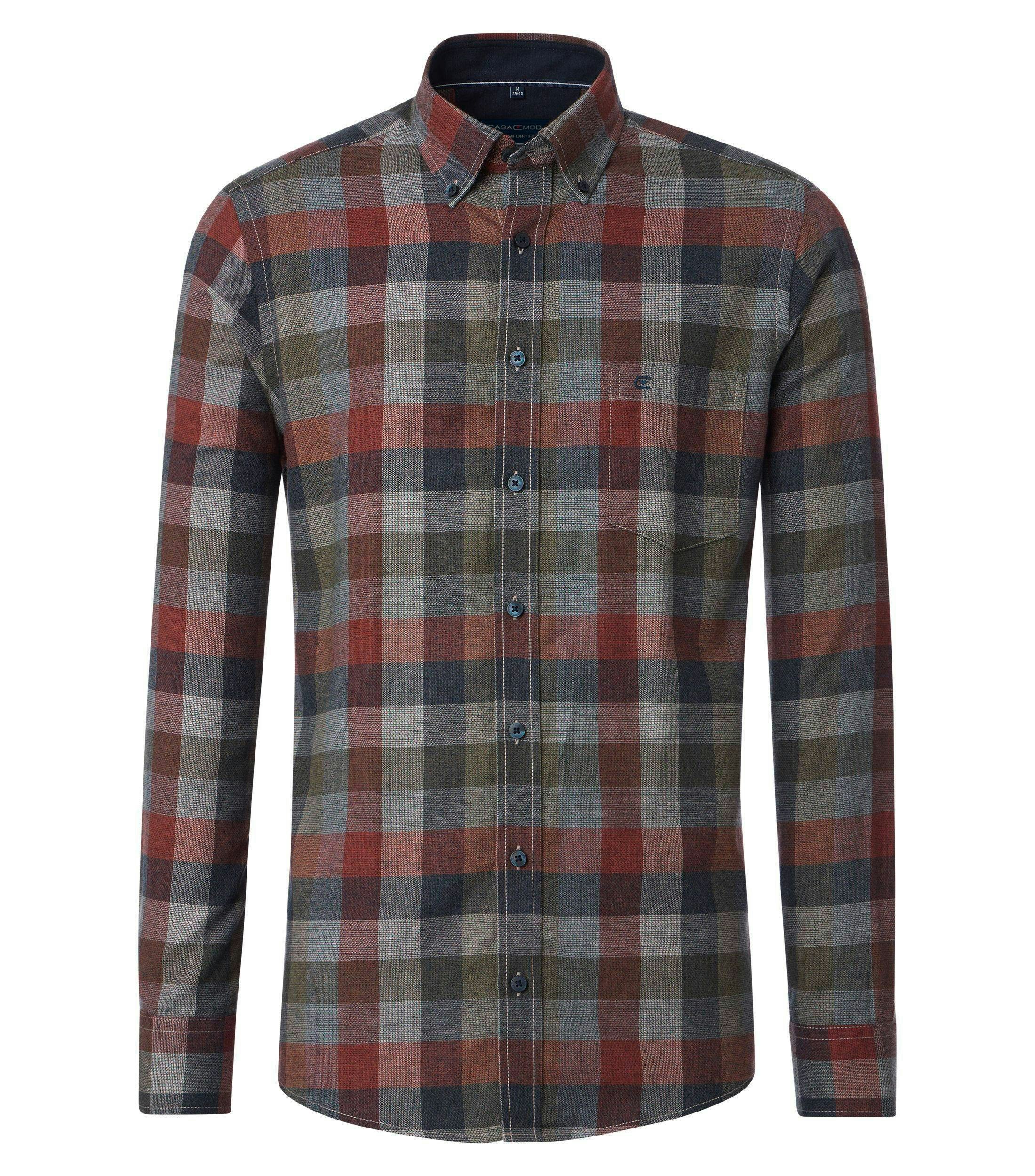Ein Freizeithemd im kariert Muster in der Farbe Orange