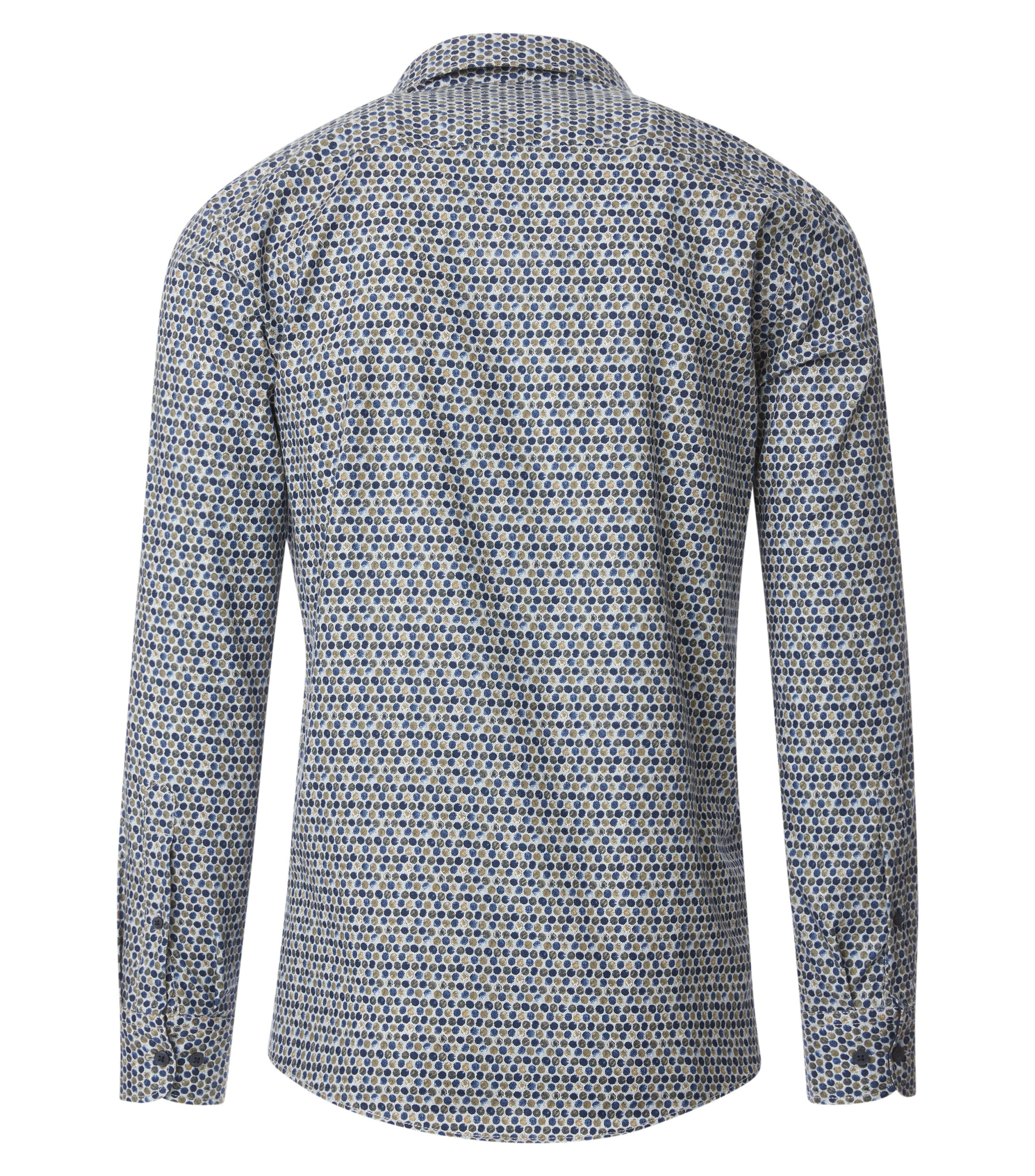 Ein Freizeithemd im Print Muster in der Farbe Blau