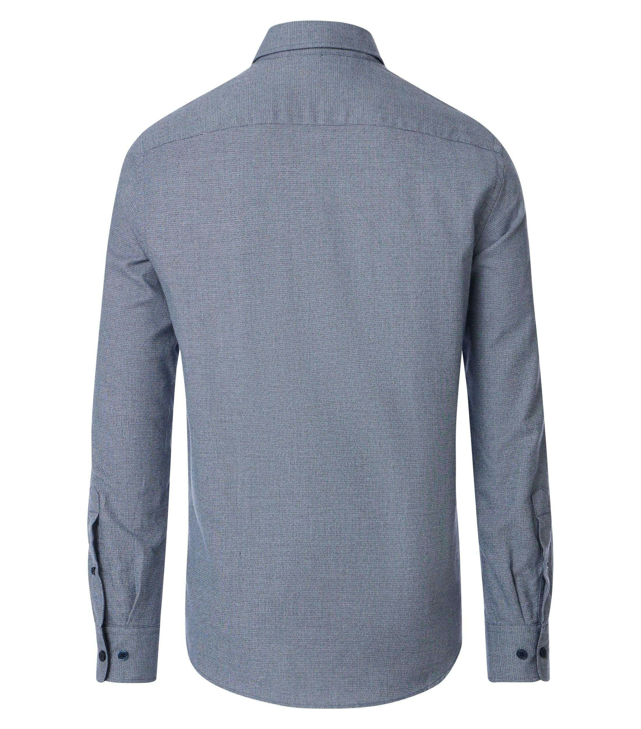 Ein Freizeithemd im uni Muster in der Farbe Blau