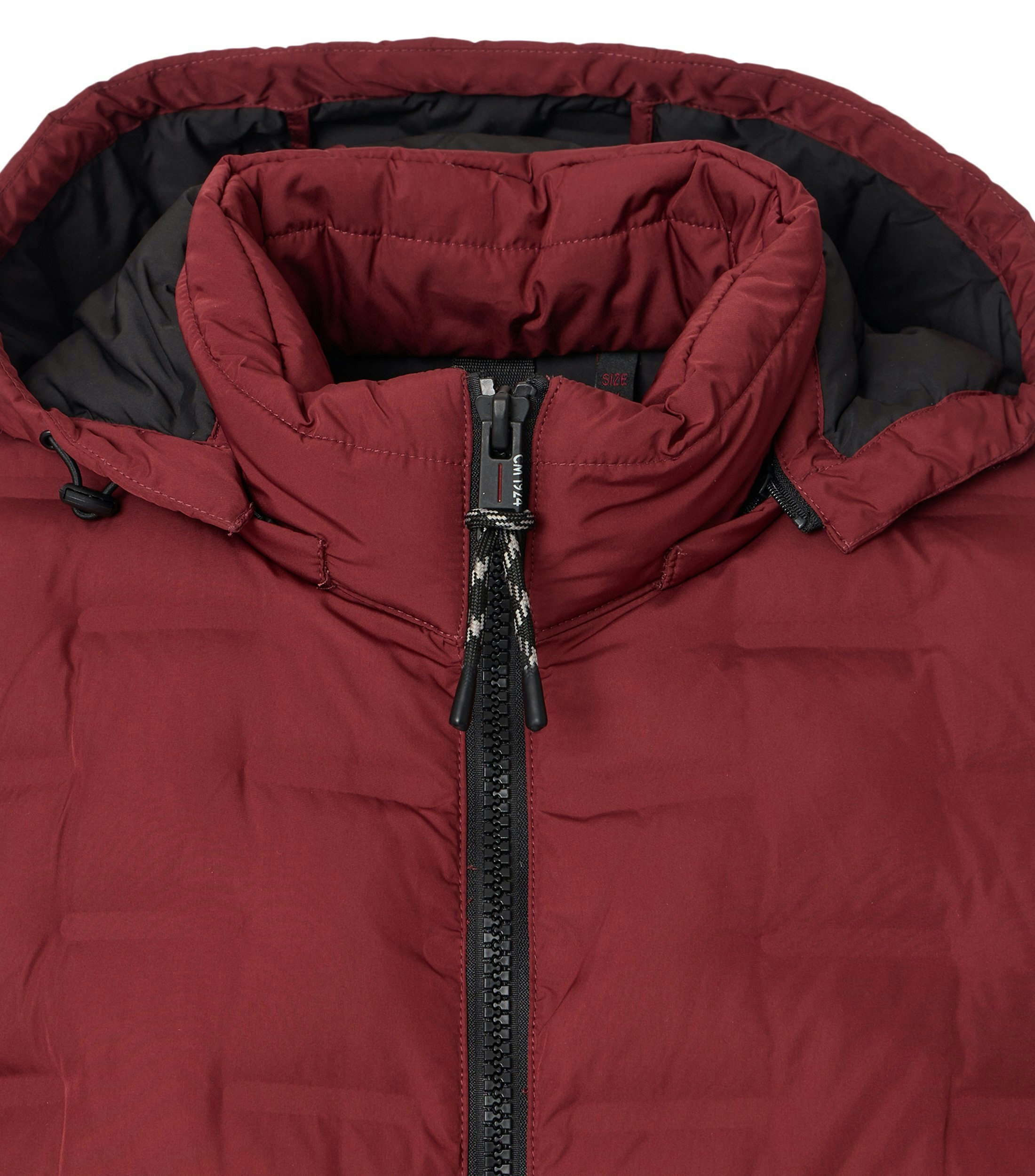 Ein Jacke im uni Muster in der Farbe Rot