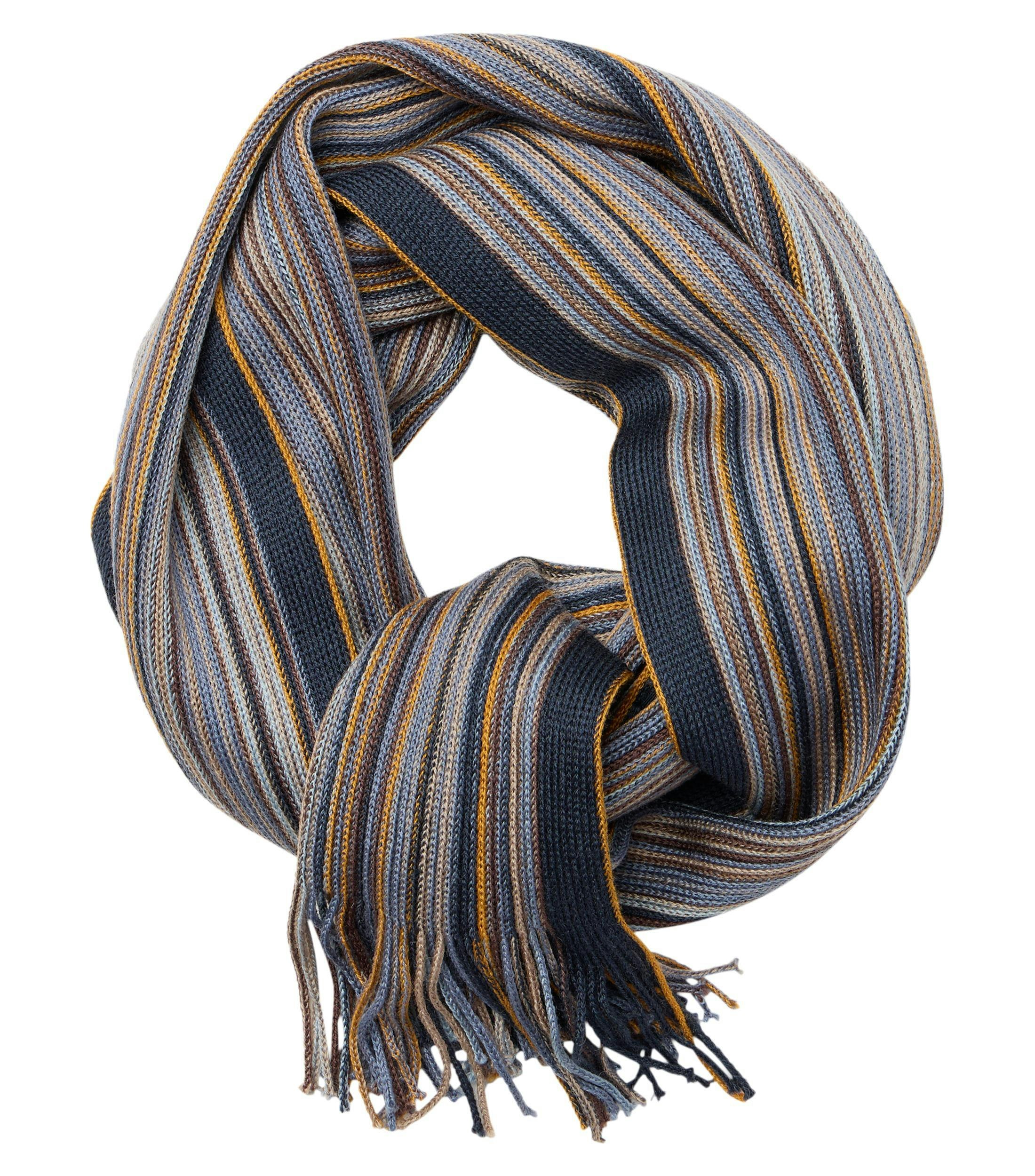 Ein Schal im uni Muster in der Farbe Blau