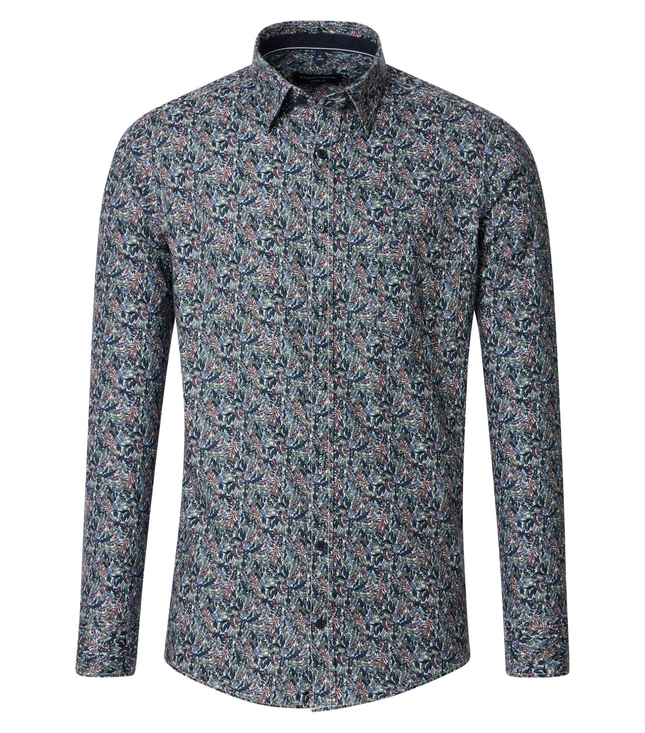 Ein Freizeithemd im Print Muster in der Farbe Blau