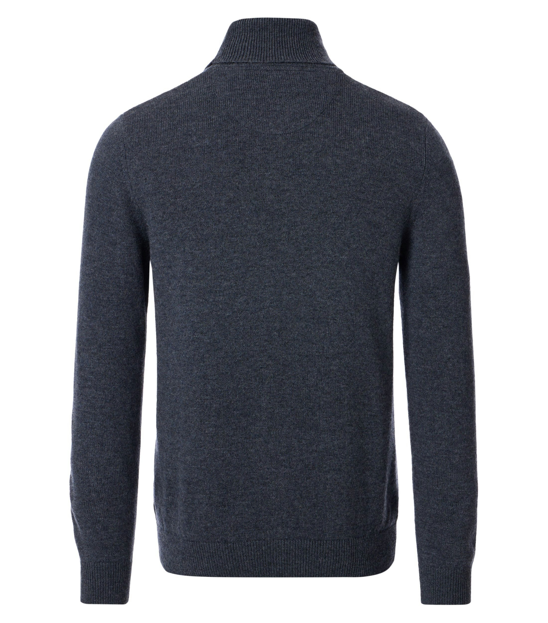 Ein Pullover im uni Muster in der Farbe Dunkelblau