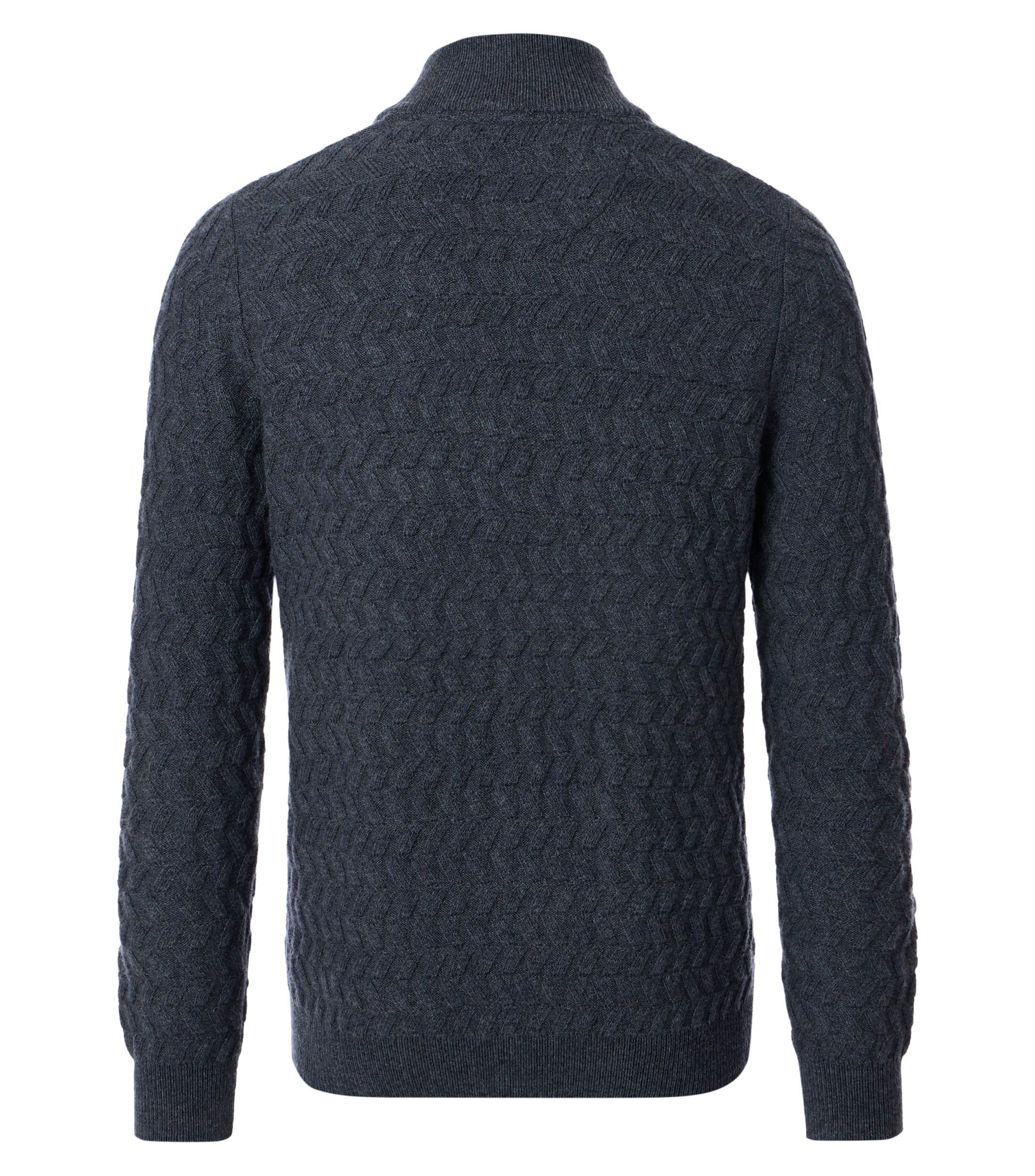 Ein Pullover im uni Muster in der Farbe Dunkelblau