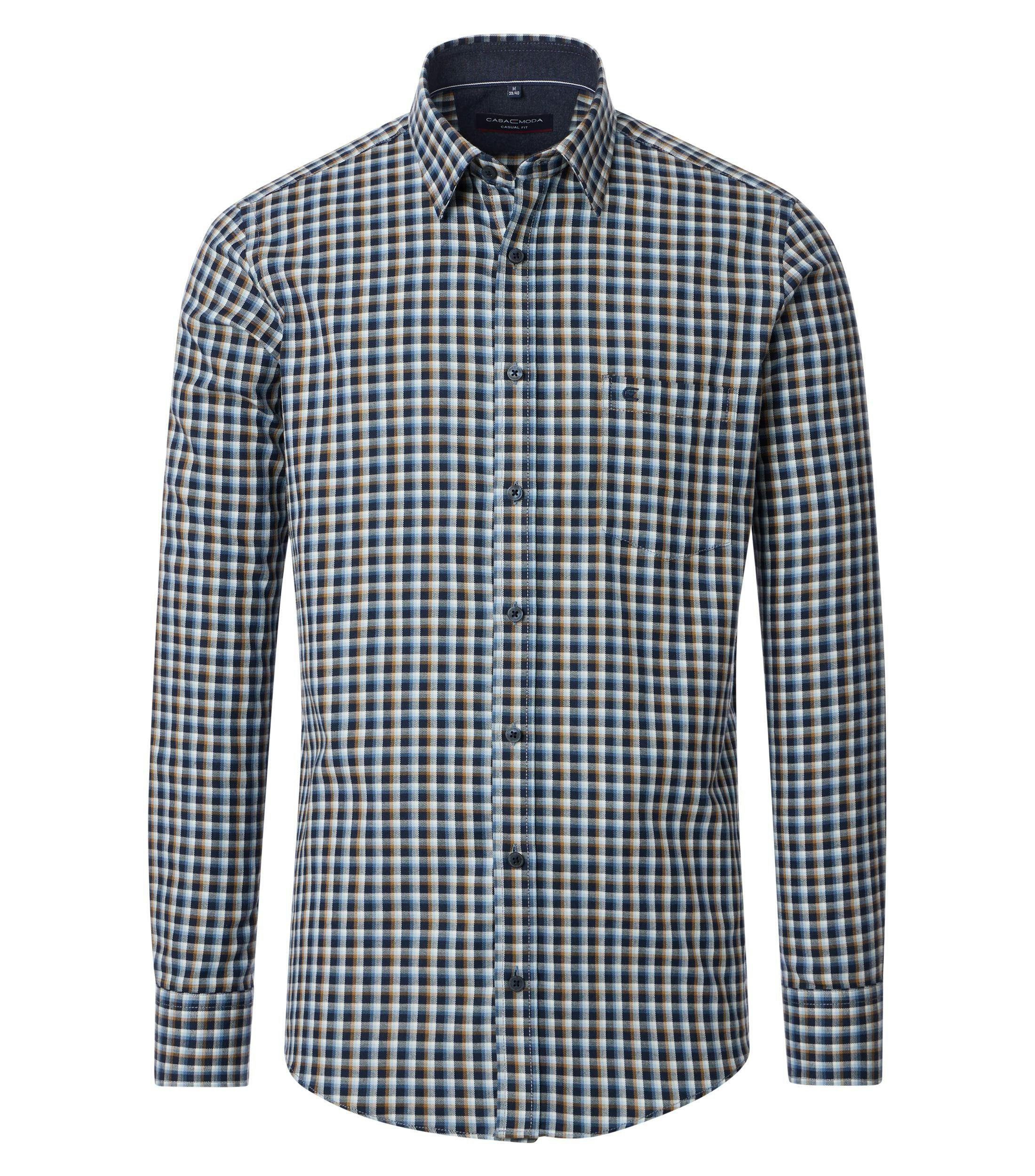 Ein Freizeithemd im kariert Muster in der Farbe Blau