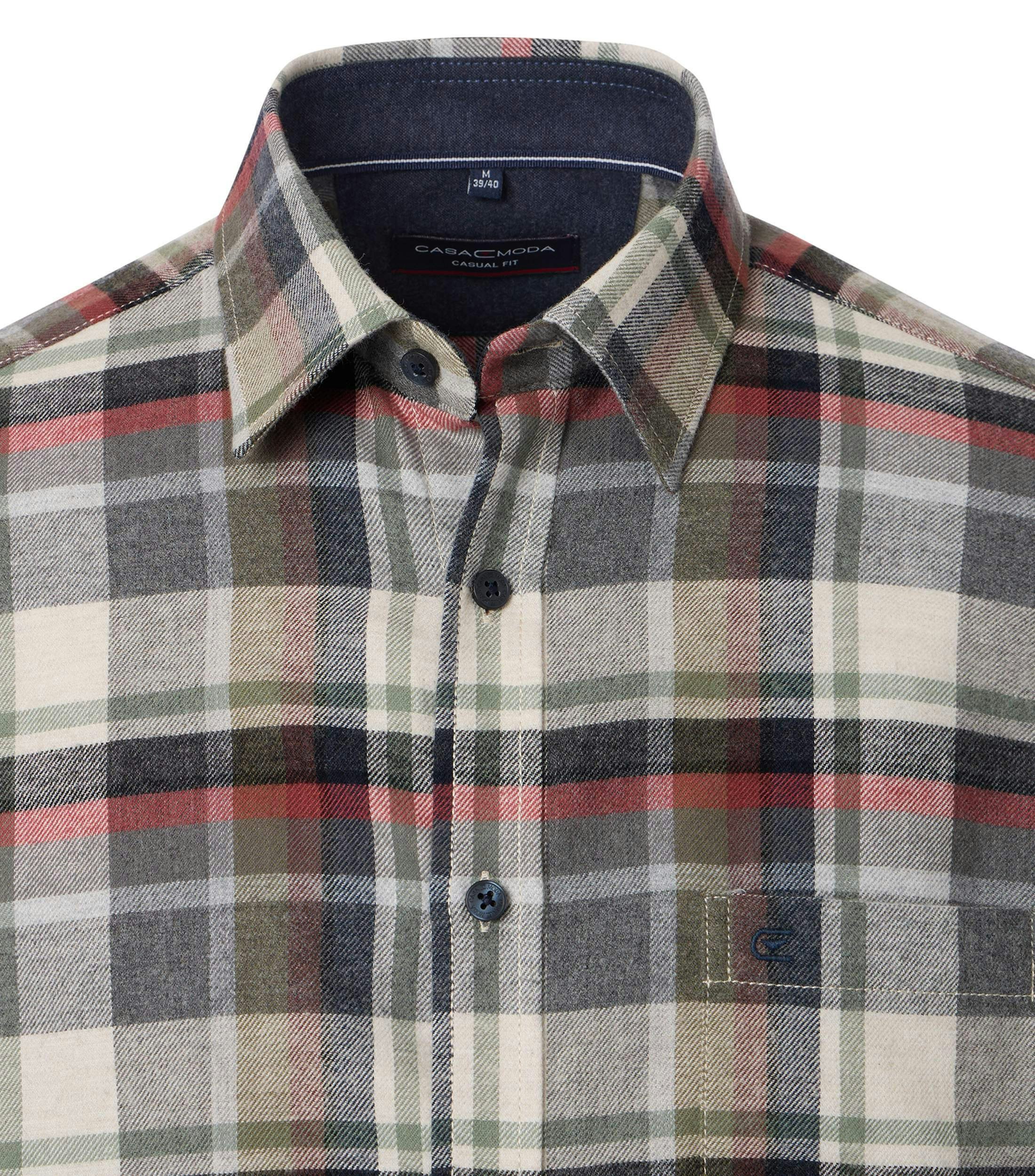 Ein Freizeithemd im kariert Muster in der Farbe Champagner