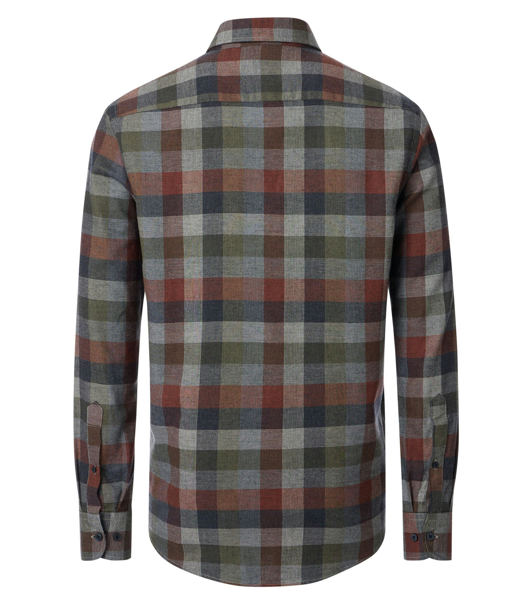 Ein Freizeithemd im kariert Muster in der Farbe Rot