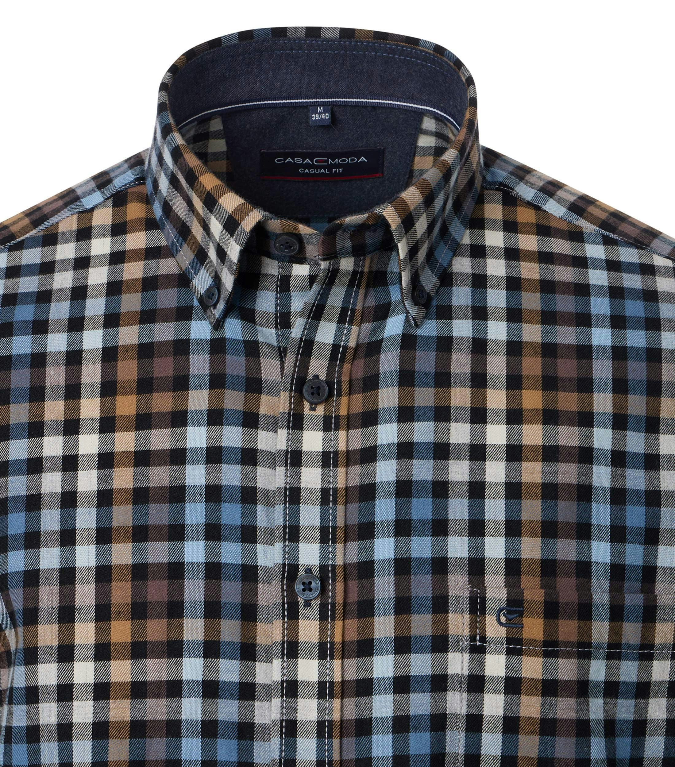 Ein Freizeithemd im kariert Muster in der Farbe Dunkelblau