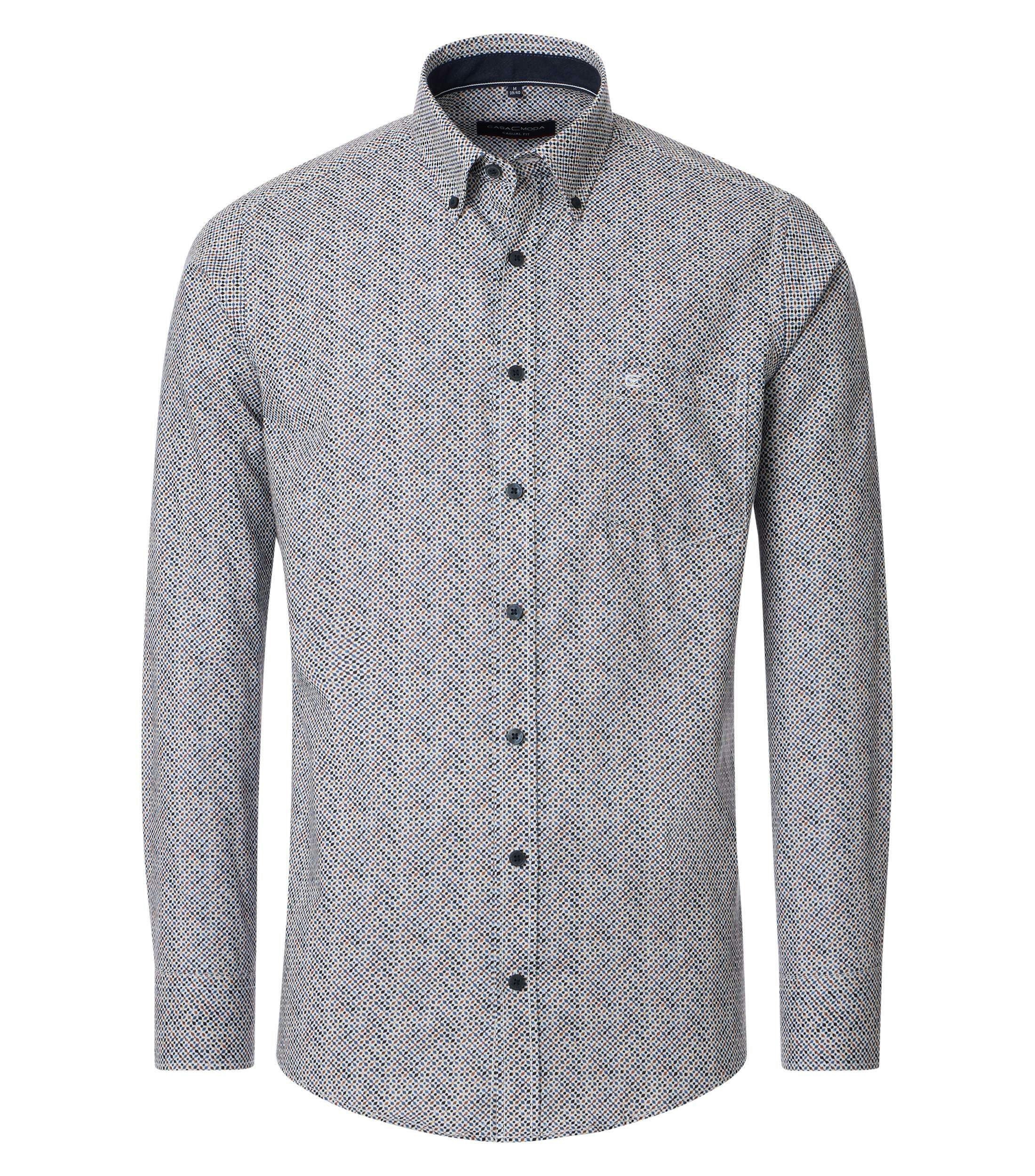 Ein Freizeithemd im Print Muster in der Farbe Hellblau