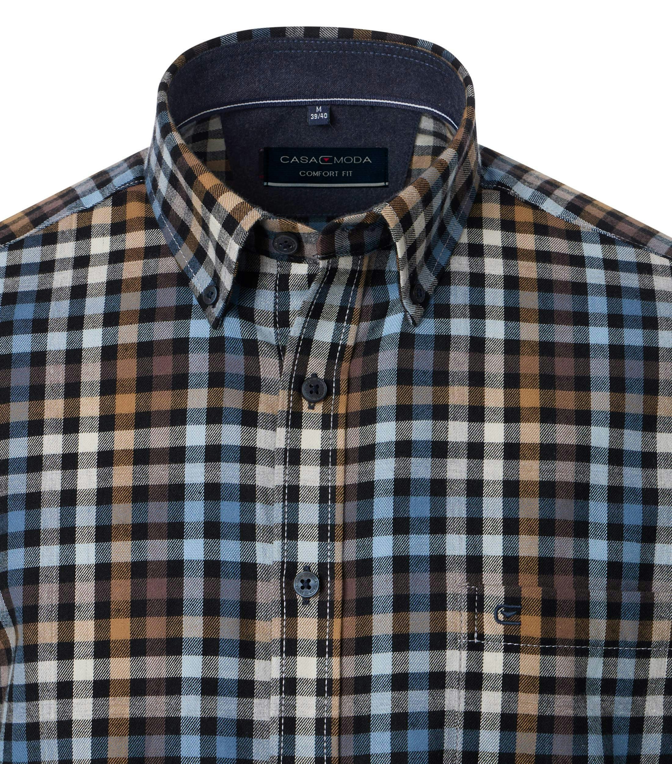 Ein Freizeithemd im kariert Muster in der Farbe Dunkelblau