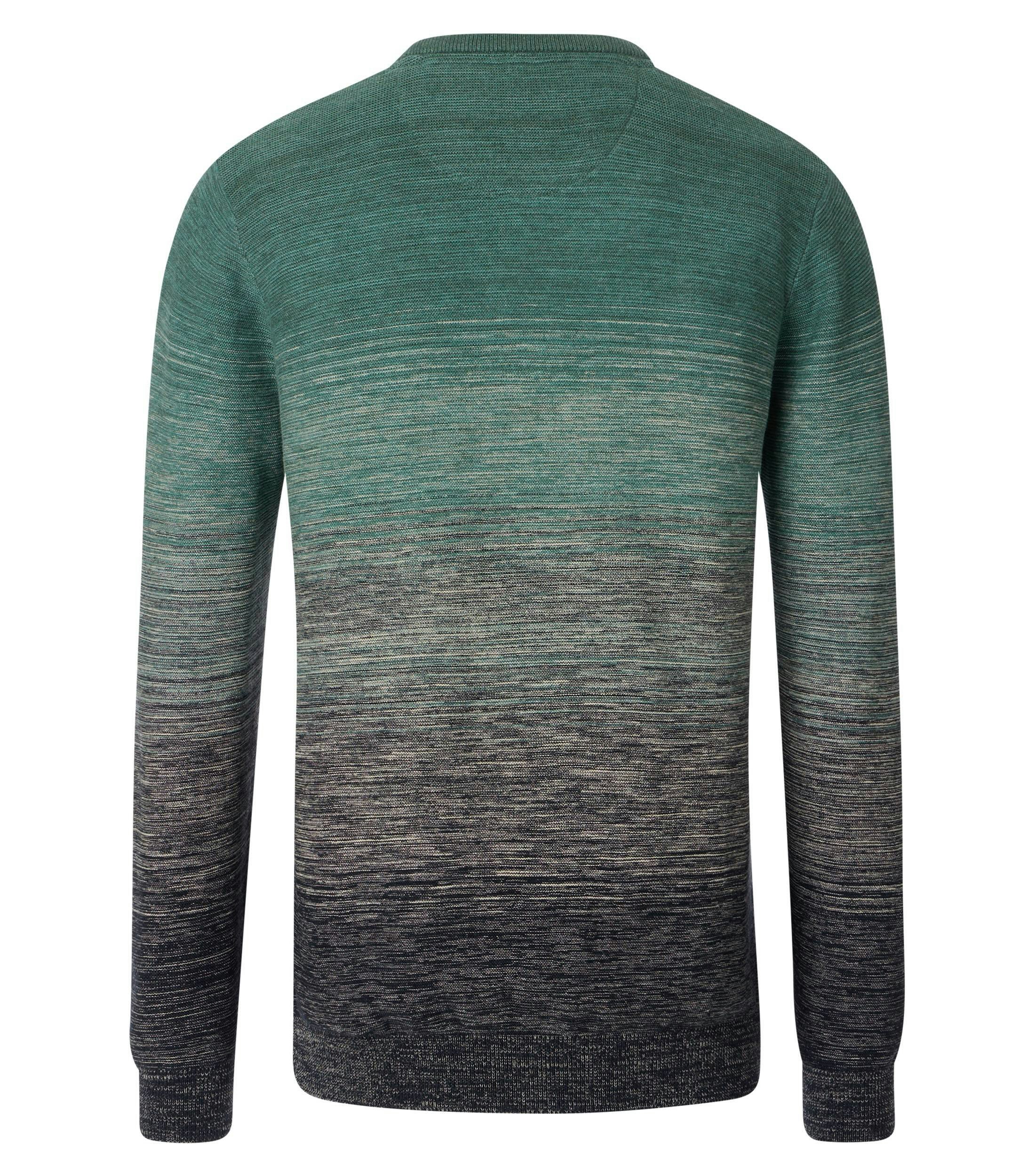 Das Model trägt ein Pullover im gestreift Muster in der Farbe Grün