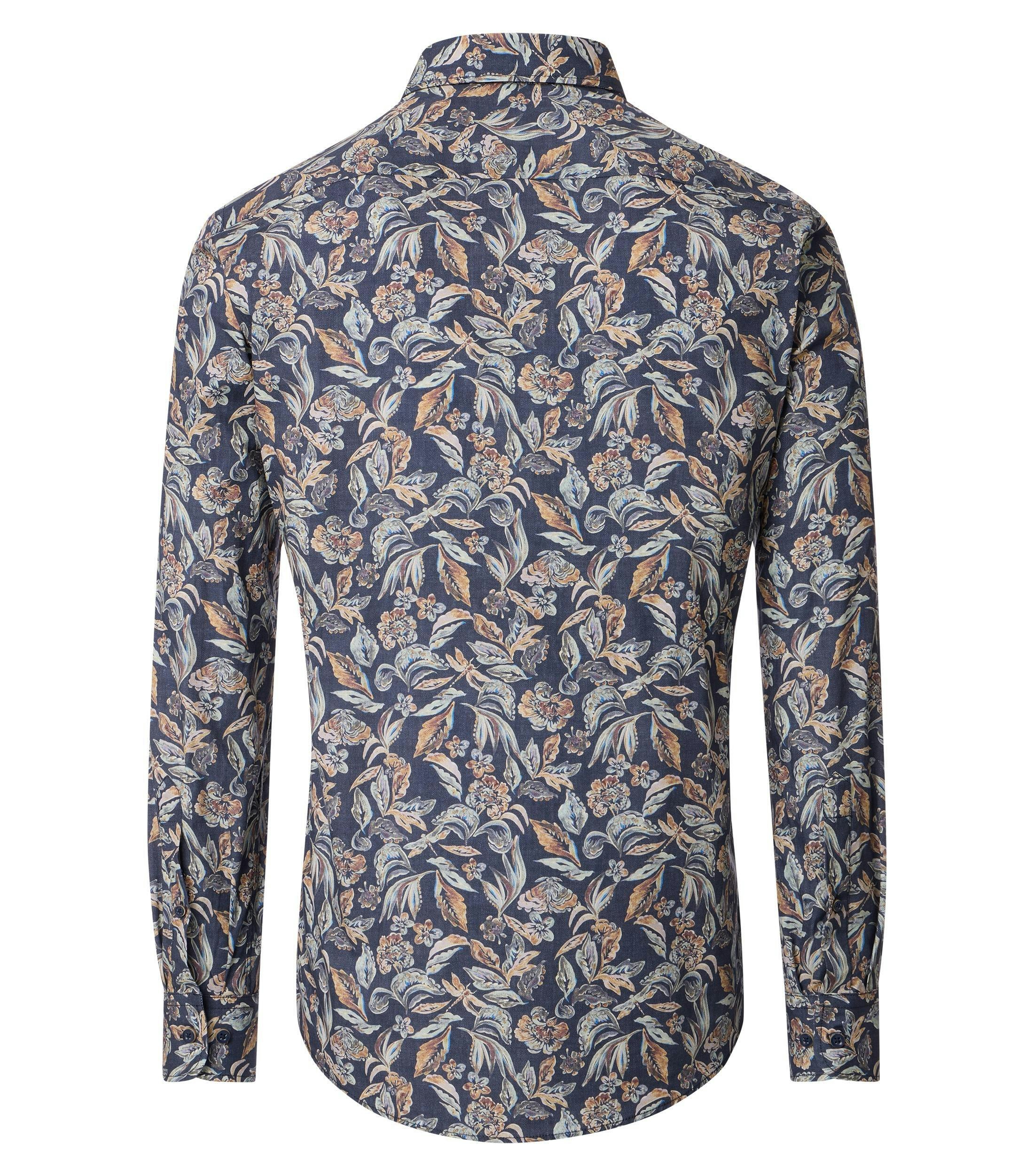 Ein Freizeithemd im Print Muster in der Farbe Dunkelblau