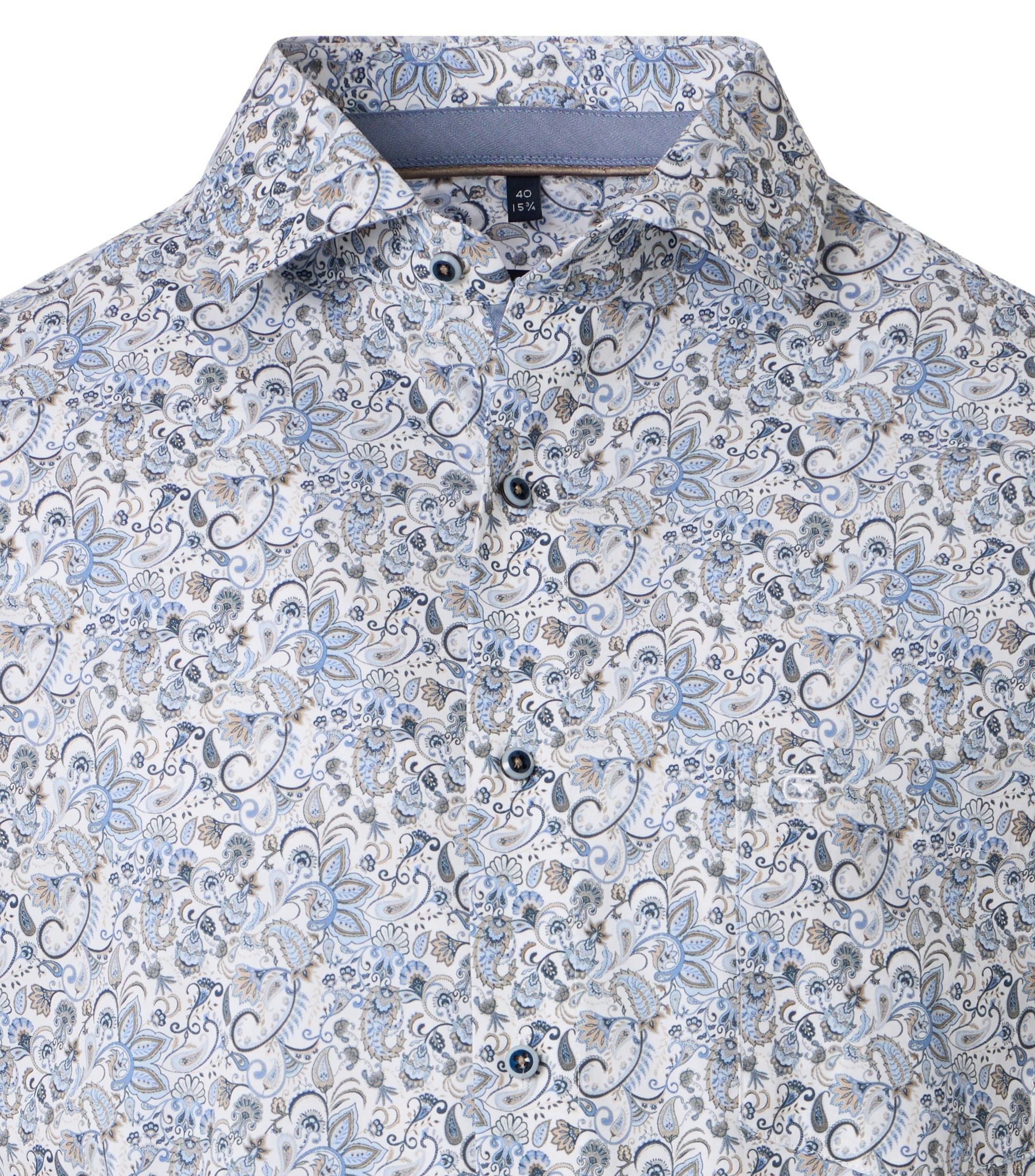 Ein Businesshemd im Print Muster in der Farbe Blau