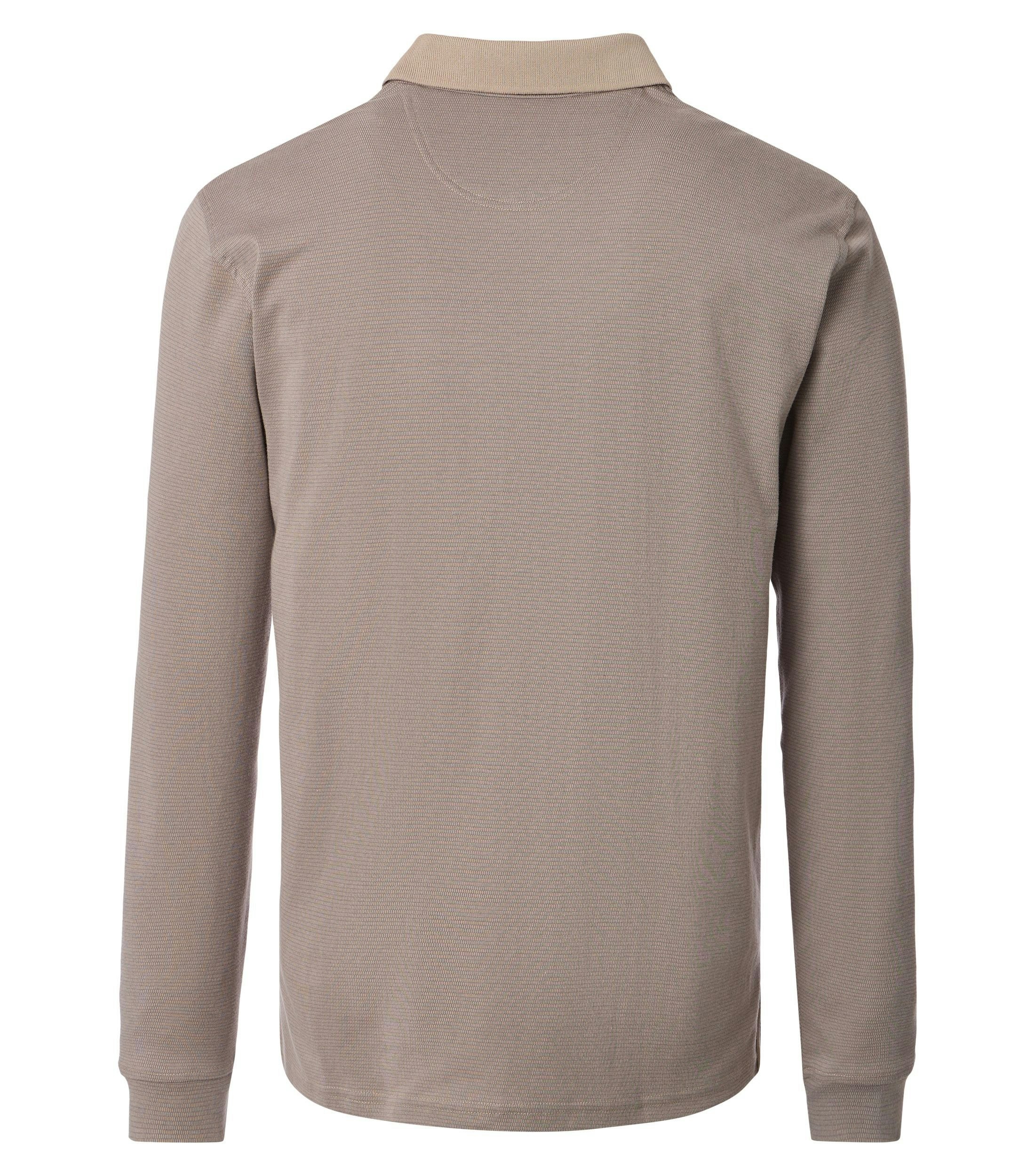 Ein Polo-Shirt im gestreift Muster in der Farbe Hellbraun