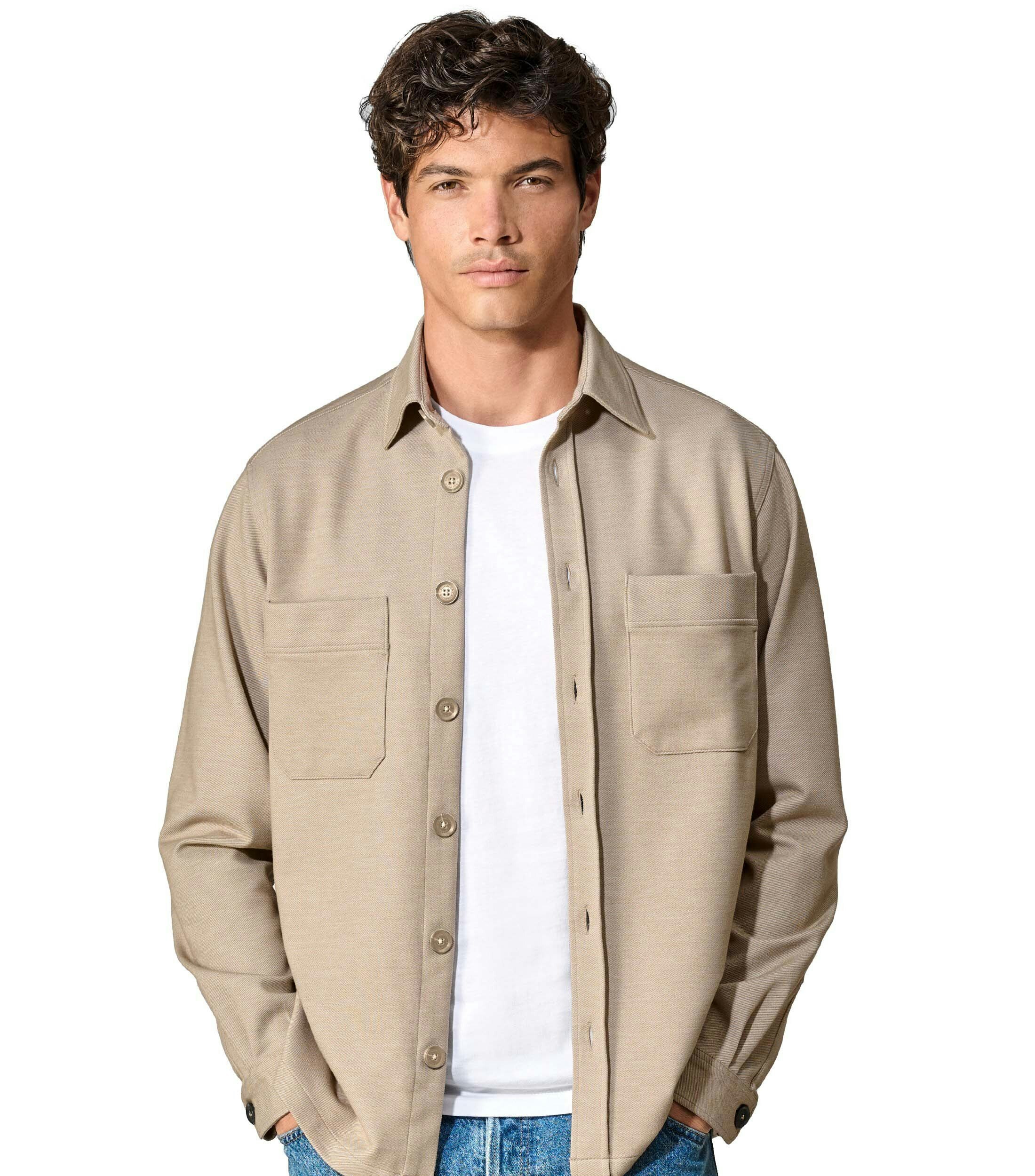 Ein Freizeithemd im uni Muster in der Farbe Beige