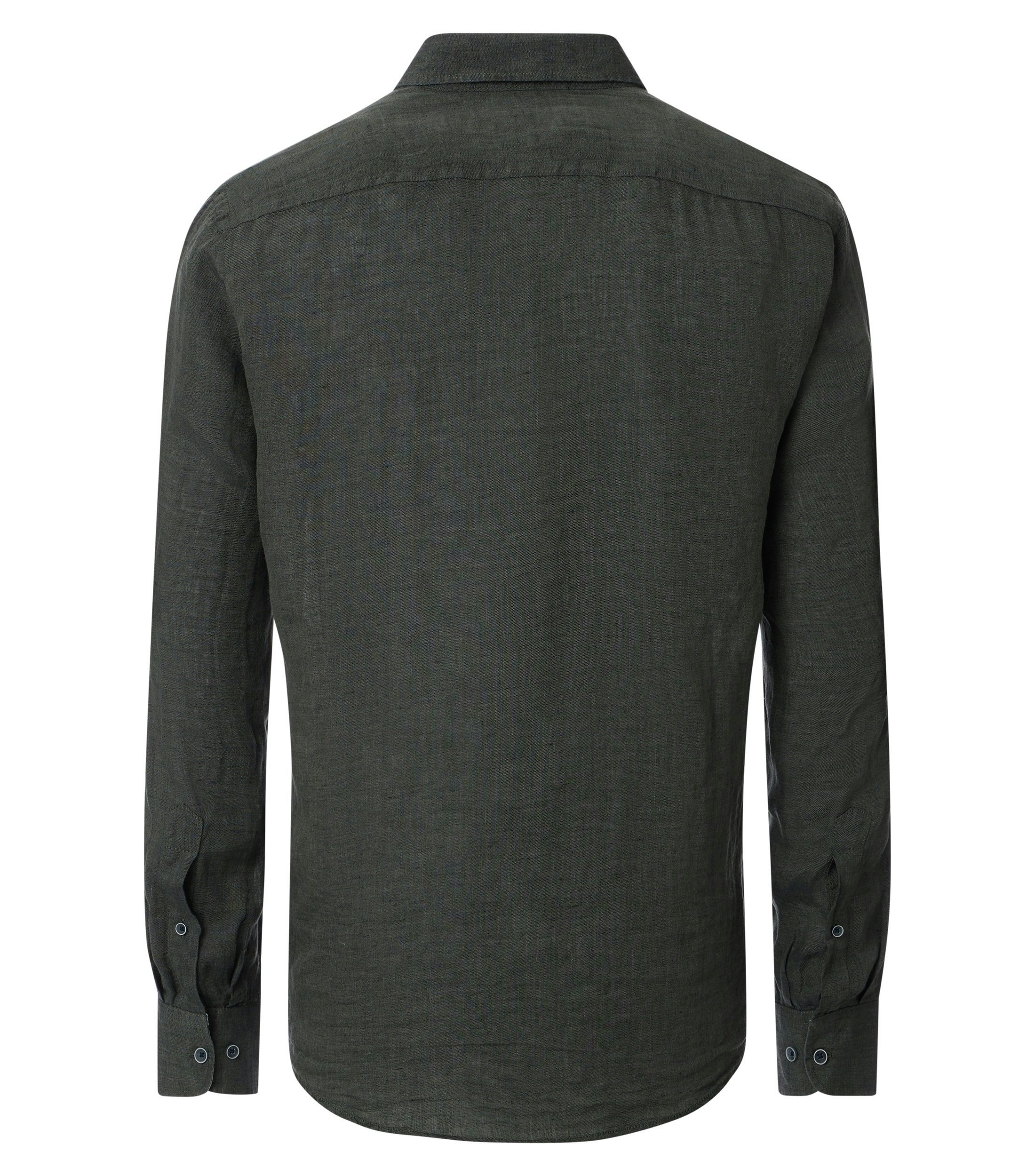 Ein Freizeithemd im uni Muster in der Farbe grün