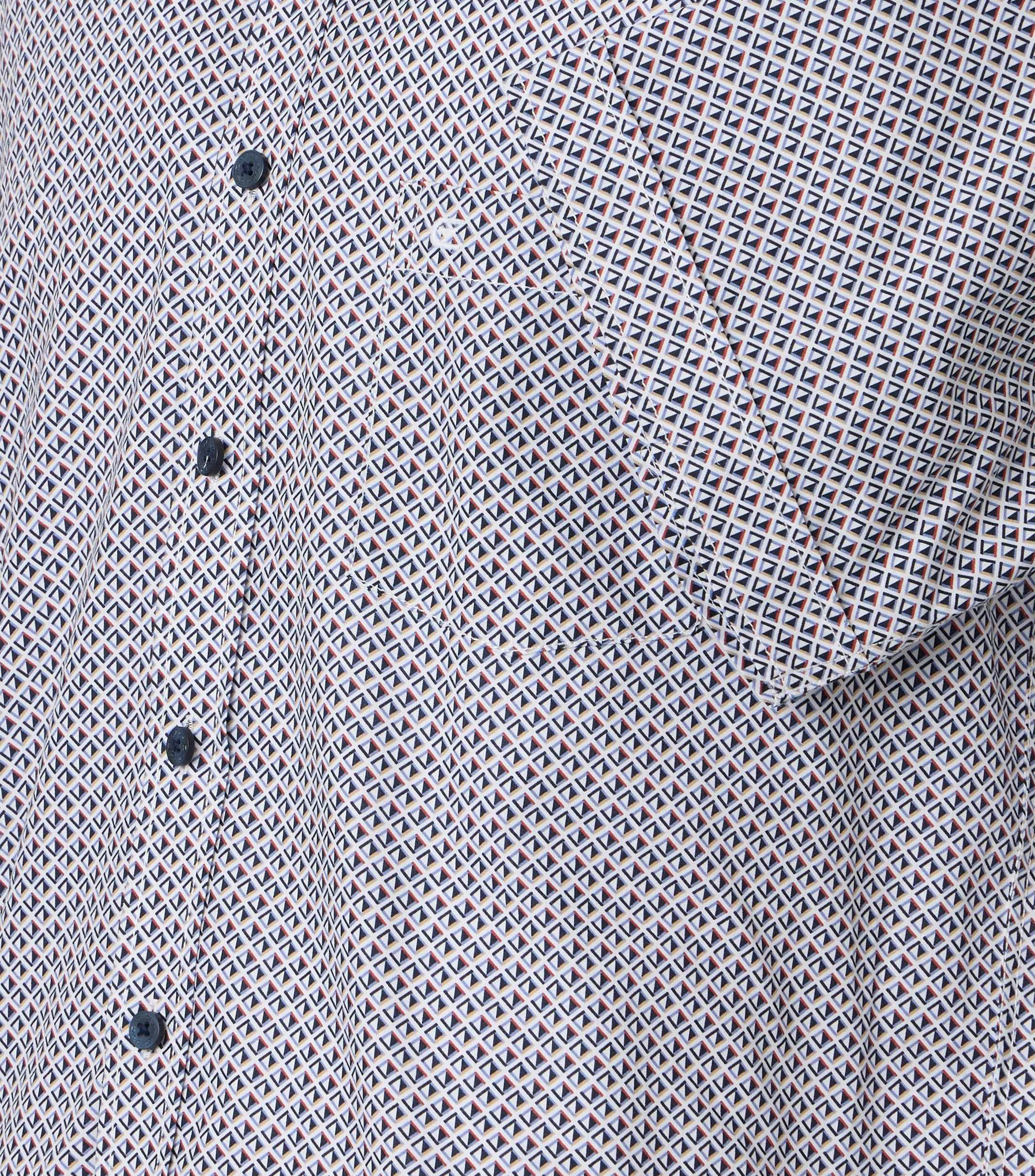 Ein Freizeithemd im Print Muster in der Farbe Blau