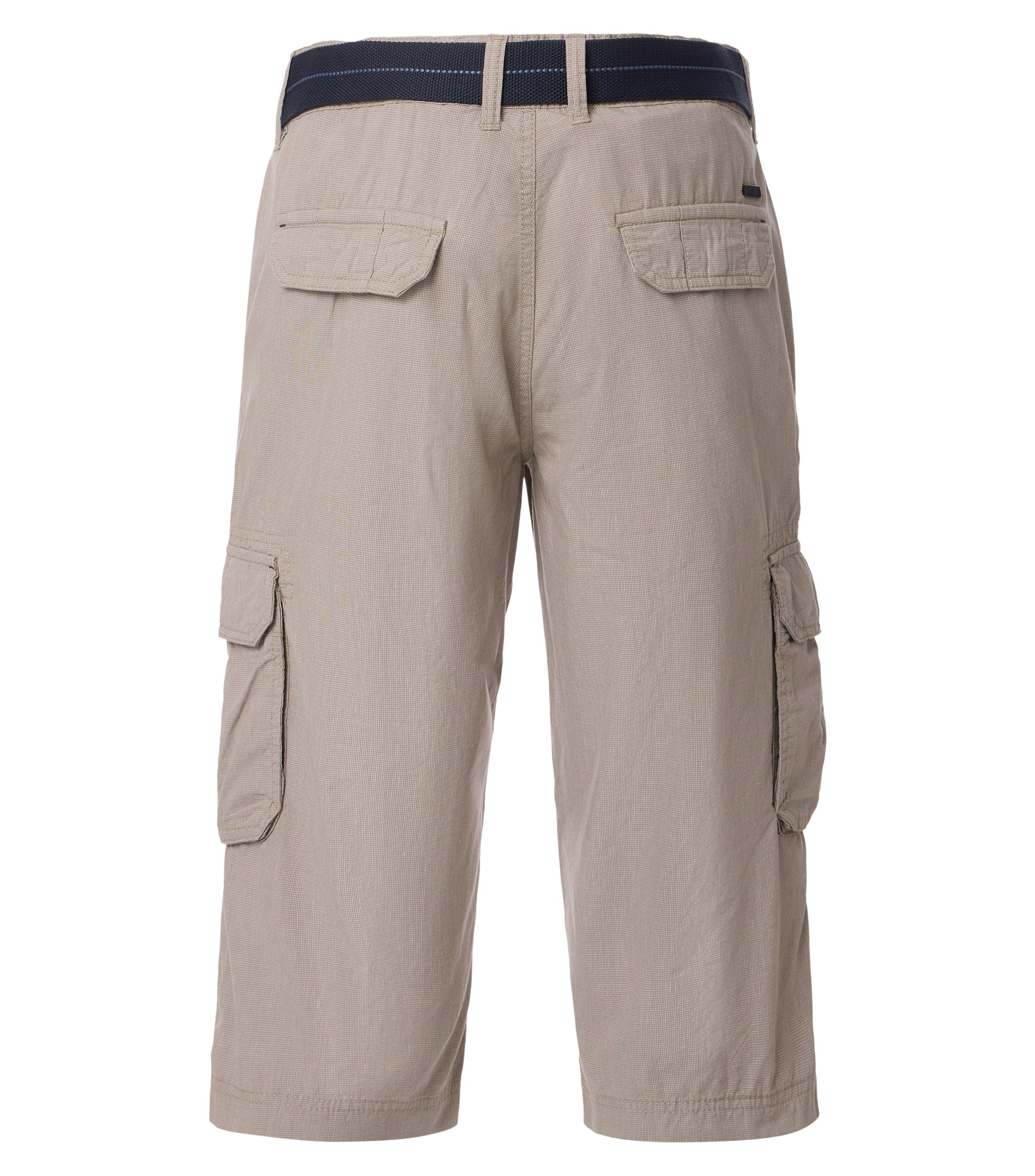 Eine Shorts im uni Muster in der Farbe Beige
