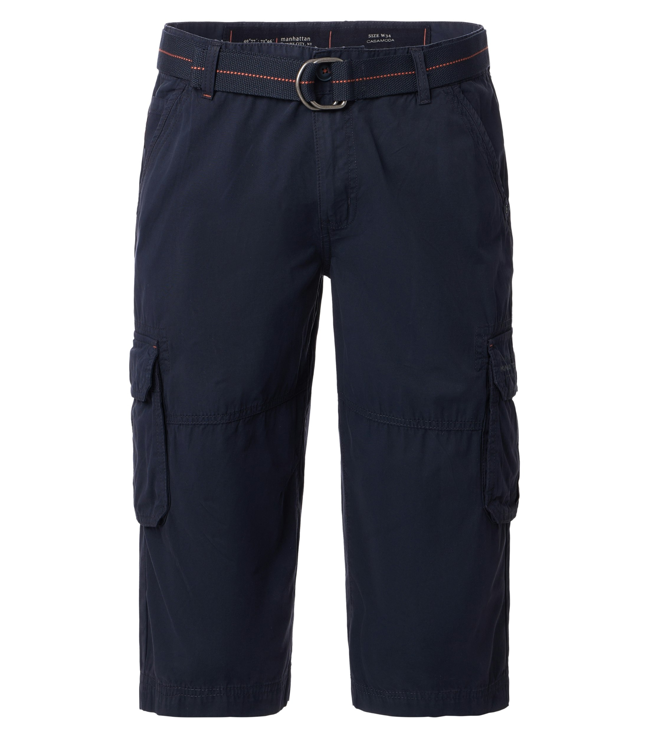 Eine Shorts im uni Muster in der Farbe Dunkelblau