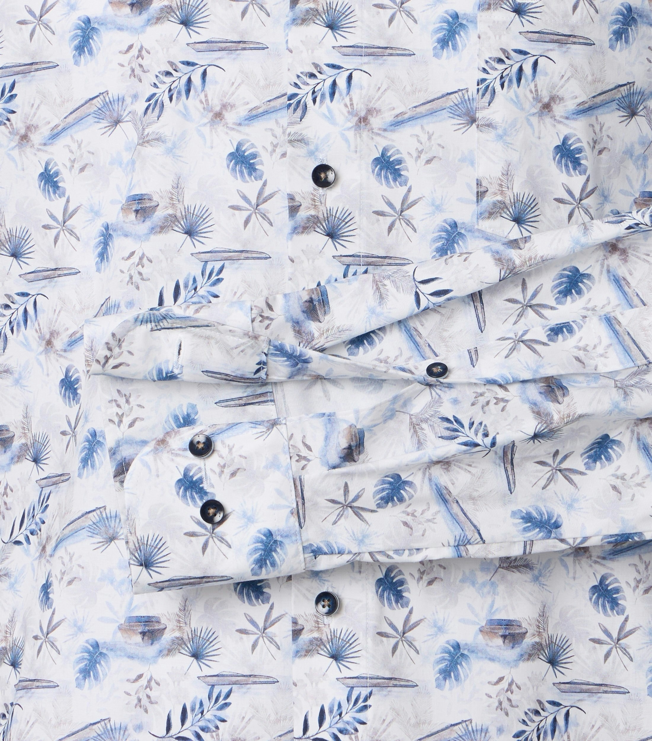 Ein Businesshemd im Print Muster in der Farbe Blau